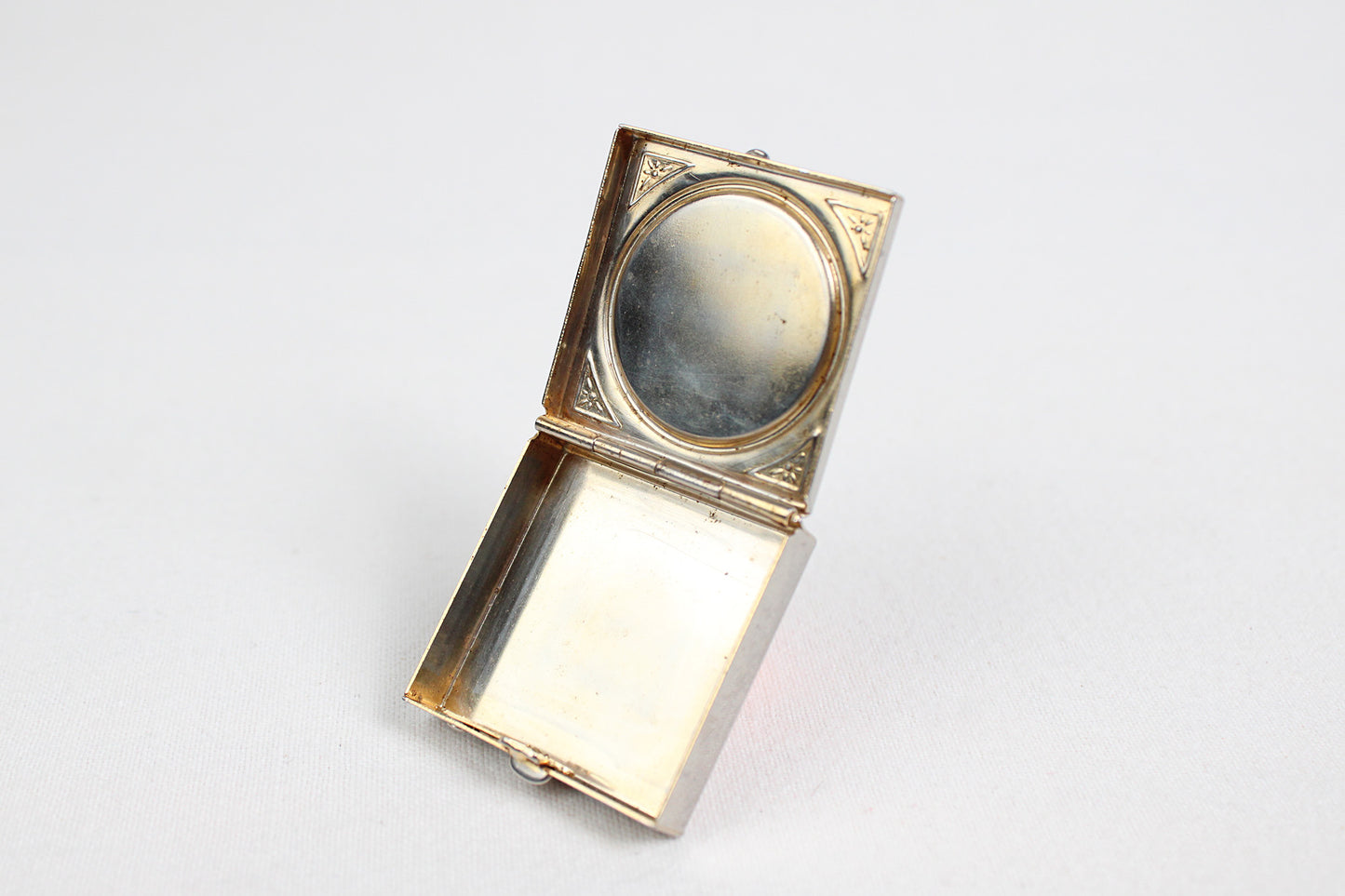 Blowing Rock, North Carolina, Silver Tone Decorative Square Pill Case