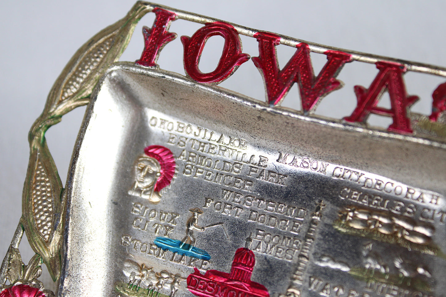 Iowa Miniature Metal Tray / Ashtray Souvenir