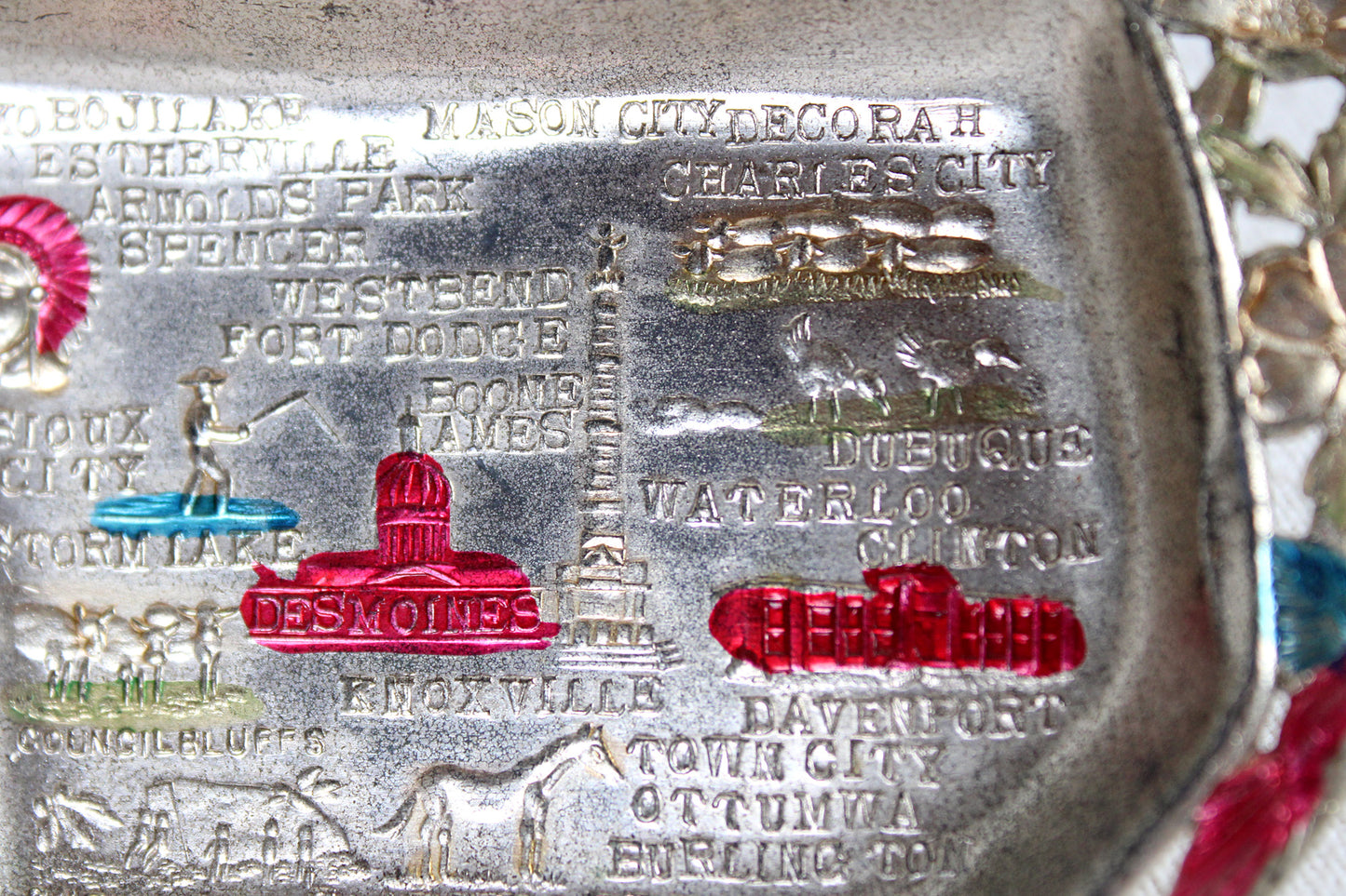 Iowa Miniature Metal Tray / Ashtray Souvenir