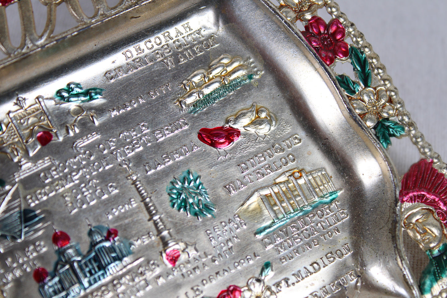 Iowa Small Metal Tray / Ashtray Souvenir