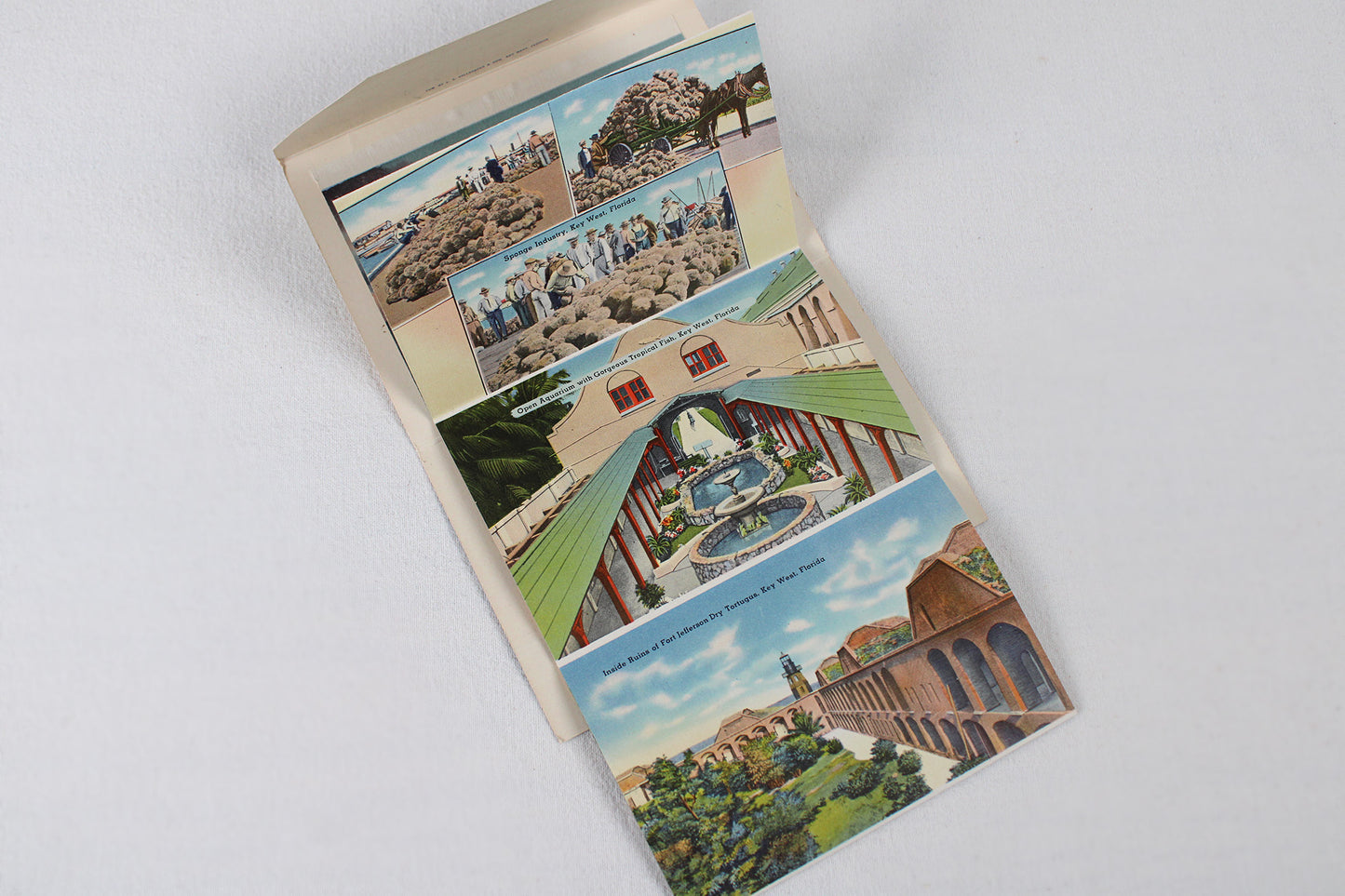 Souvenir Folder of Quaint Key West, Florida / Accordion Postcard Set