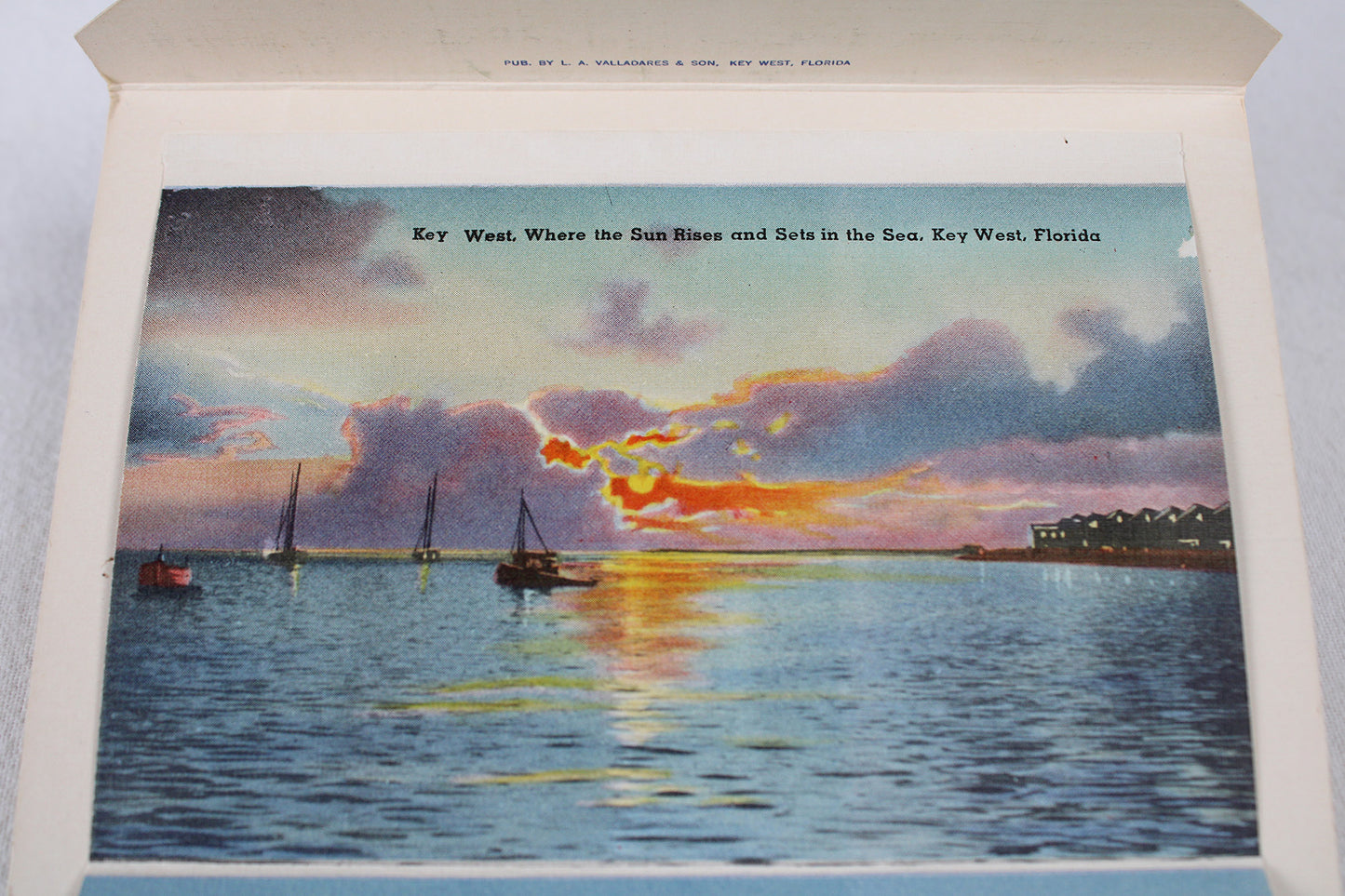 Souvenir Folder of Quaint Key West, Florida / Accordion Postcard Set