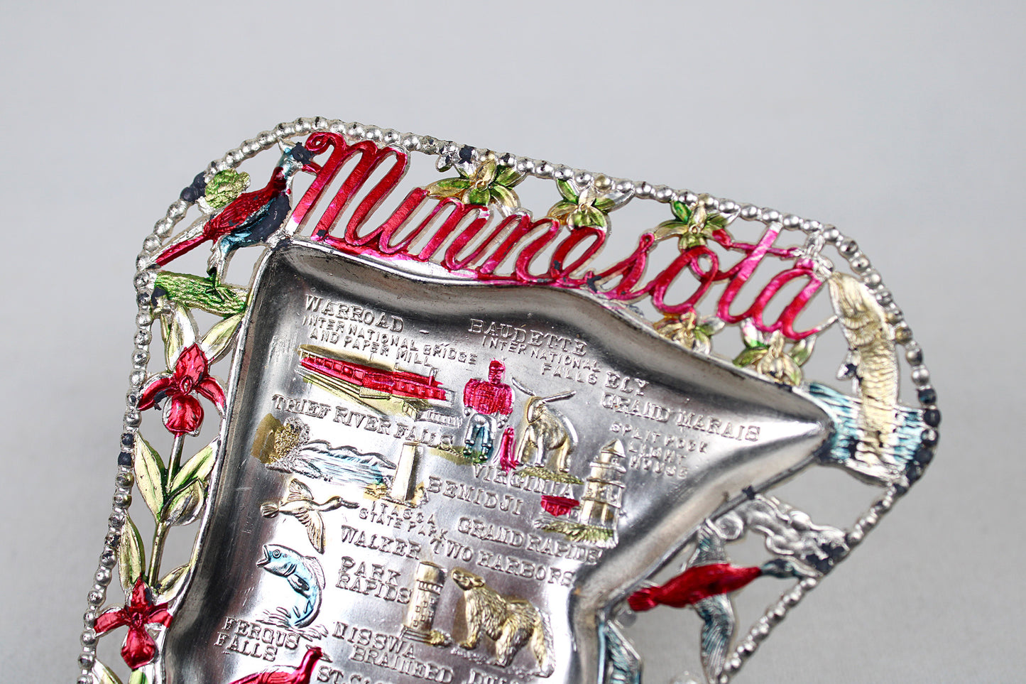 Minnesota Small Metal Tray / Ashtray Souvenir