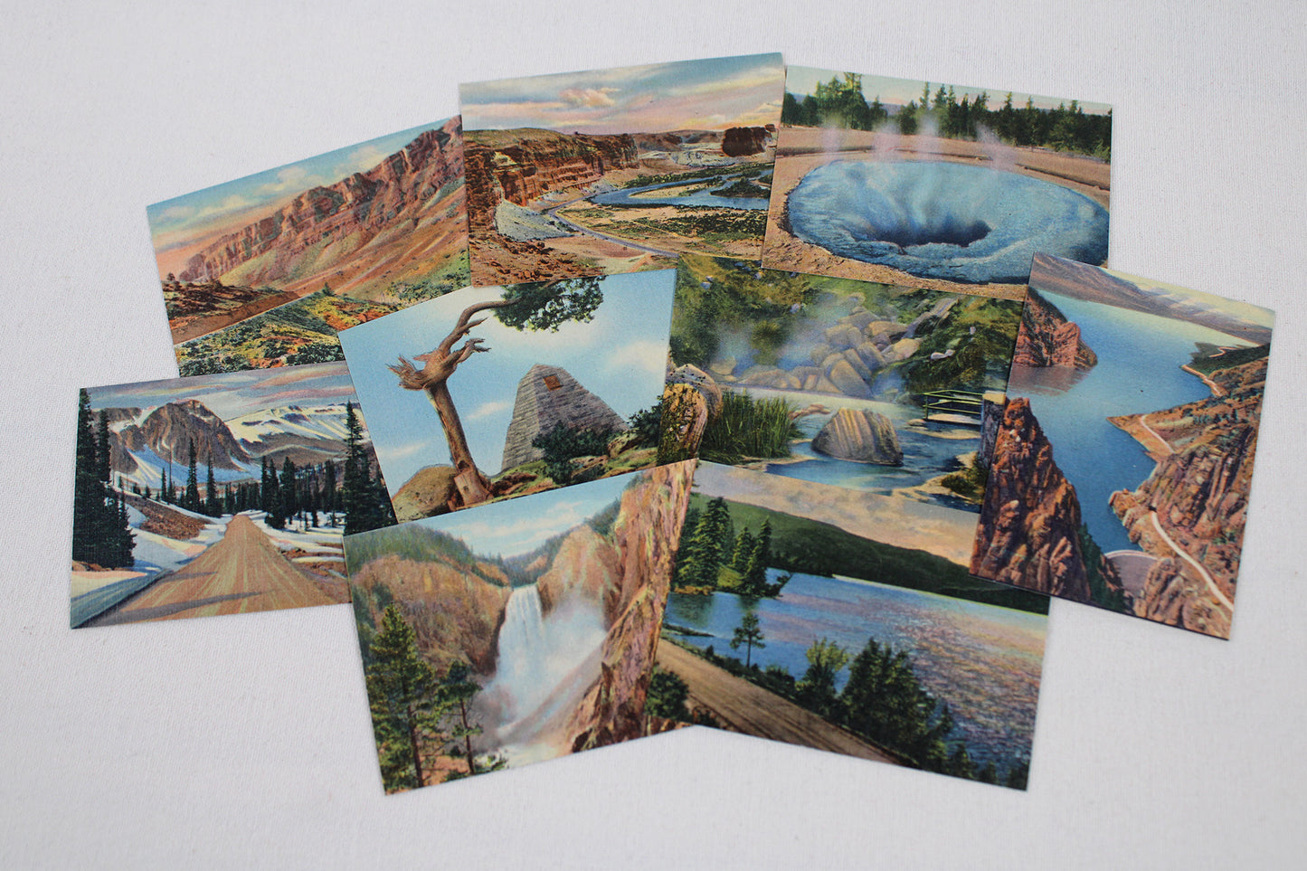 “Wonderful Wyoming” Souvenir View 20 Card Deck Mailer
