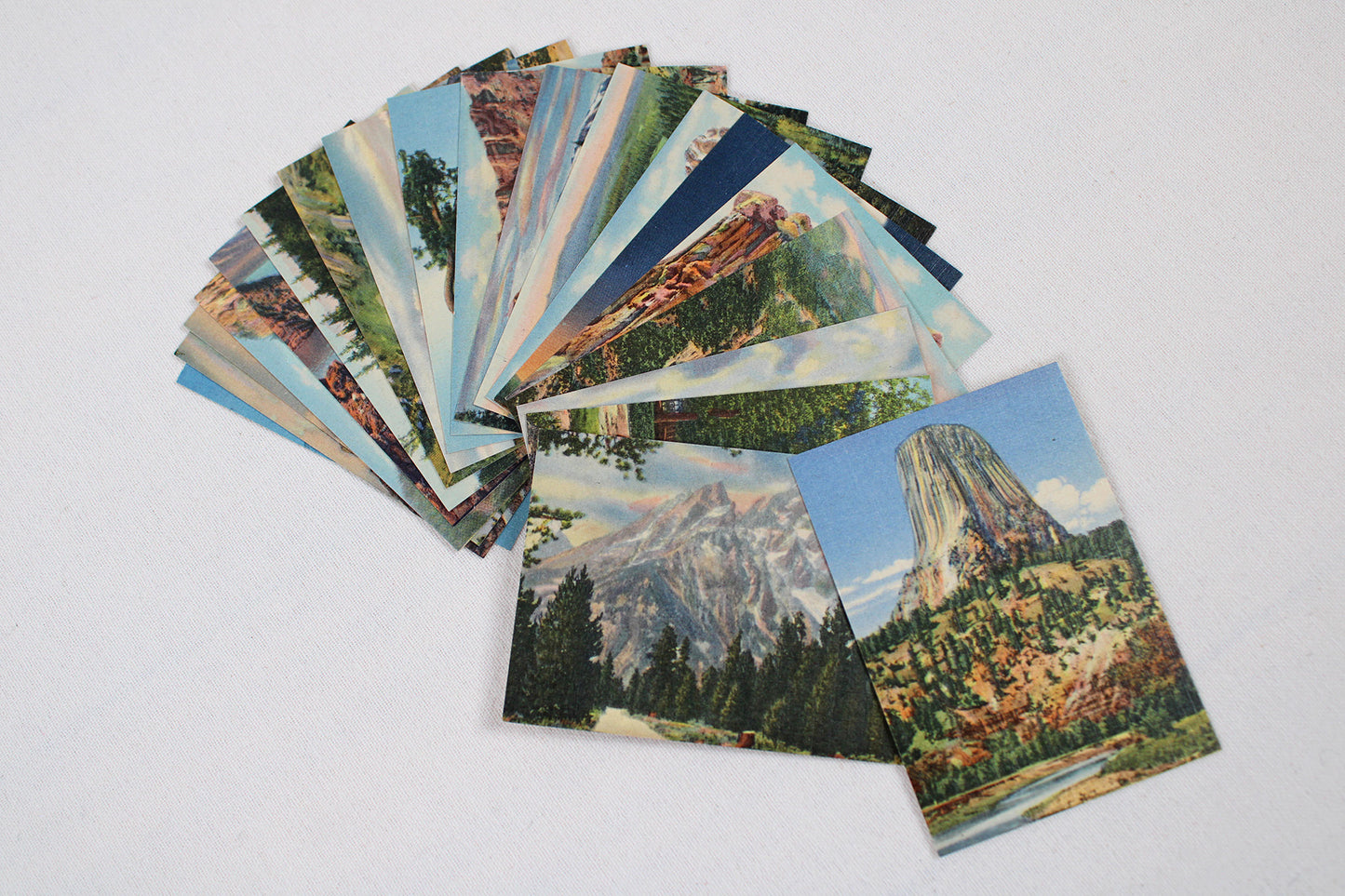 “Wonderful Wyoming” Souvenir View 20 Card Deck Mailer