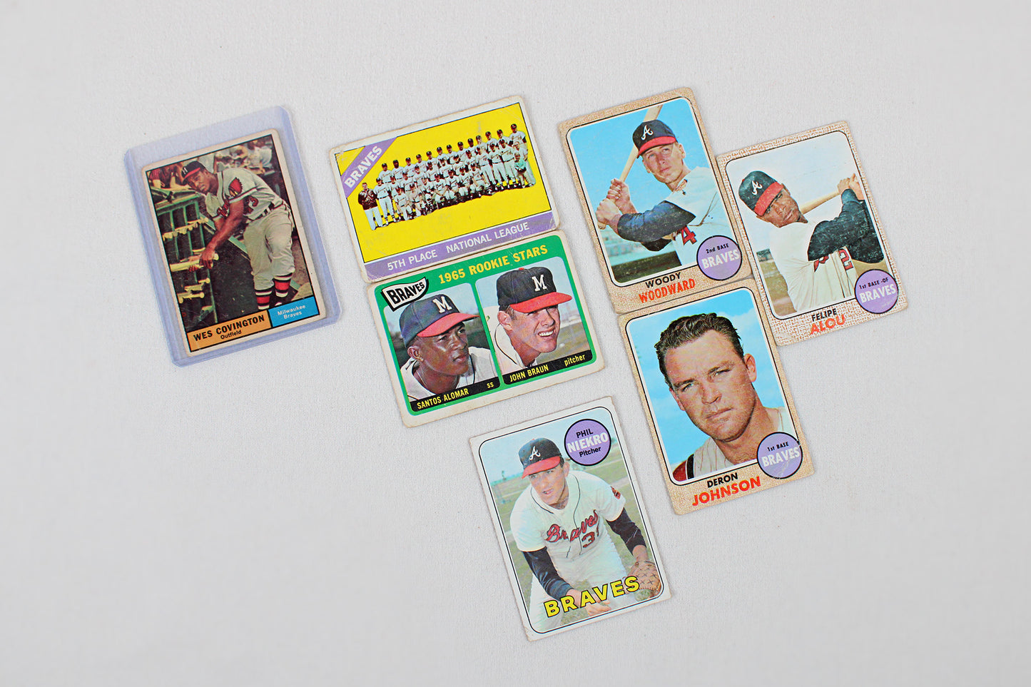 Atlanta / Milwaukee Braves: 1961-1971 Topps Baseball Card Pack