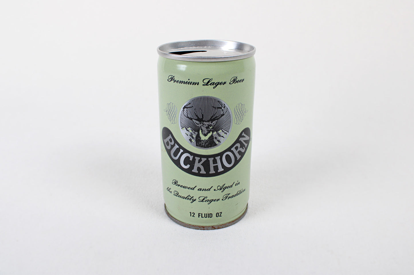Deer Heads (Collectible Beer Can 6-Pack)