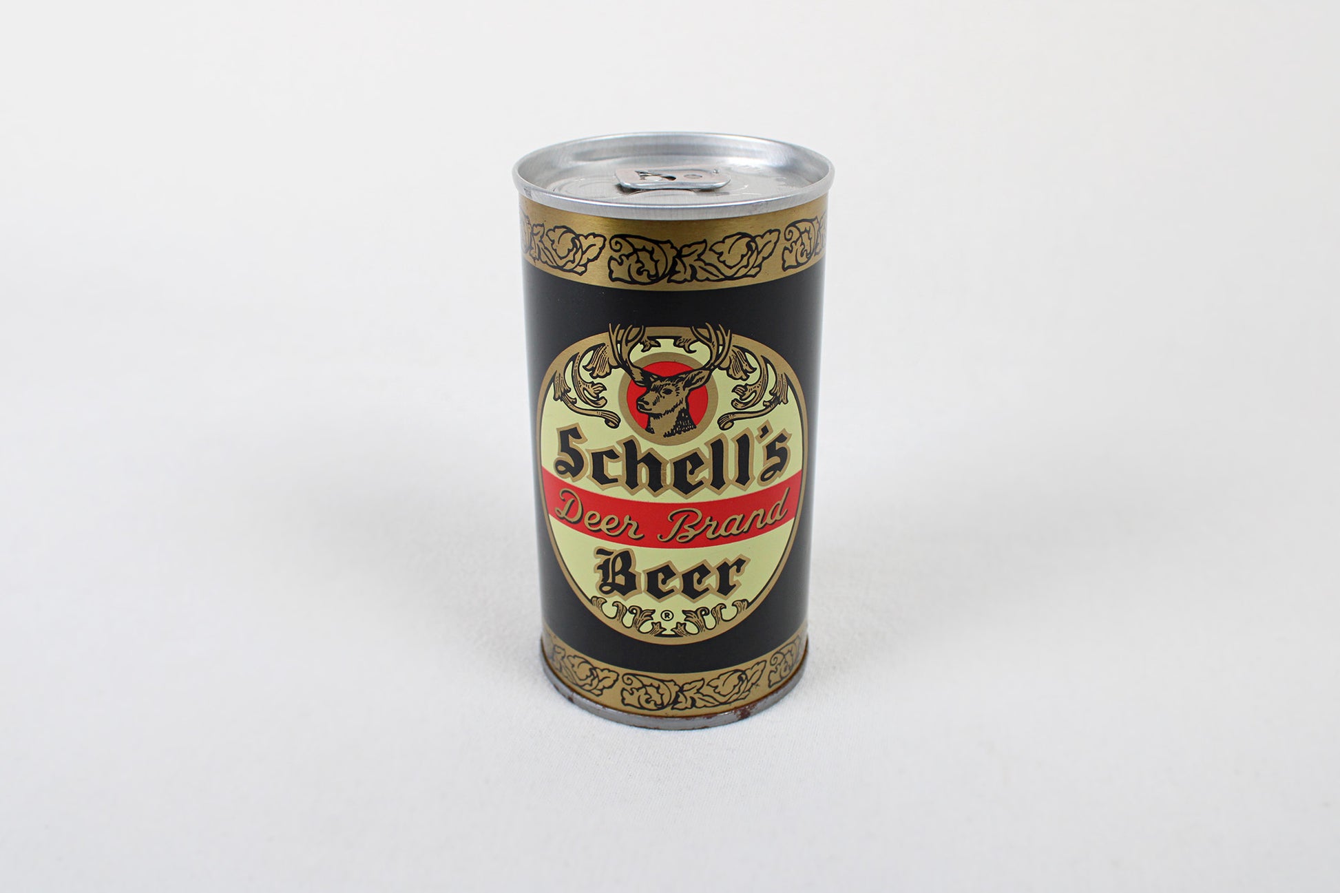 Deer Heads (Collectible Beer Can 6-Pack)