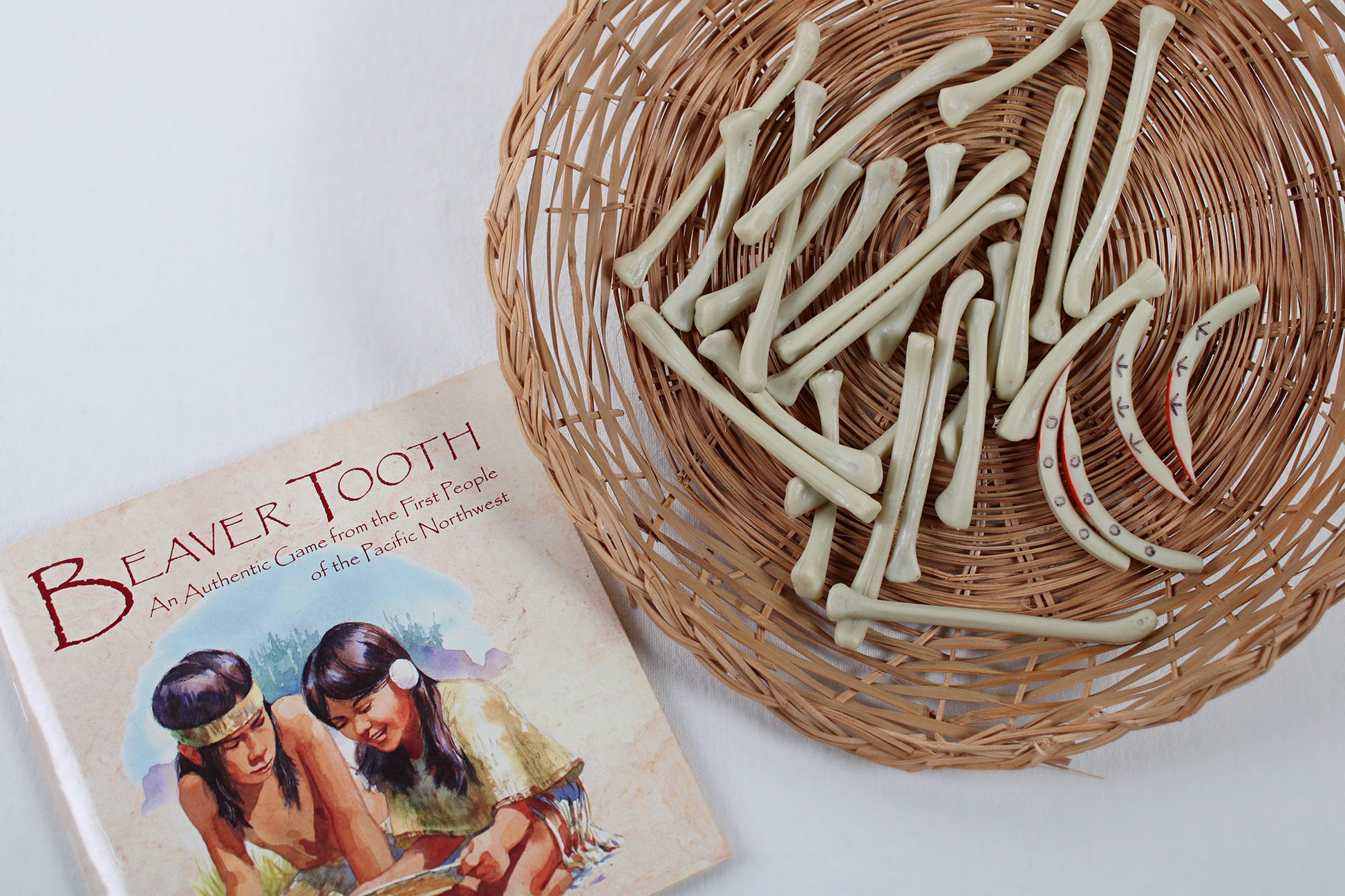 Pacific Northwest Authentic Game Of Beaver Tooth From The Native Tribes