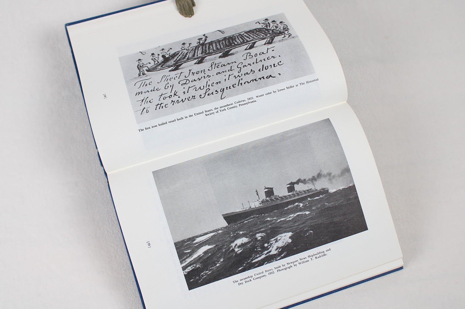 Chesapeake Bay: A Pictorial Maritime History, by M. V. Brewington