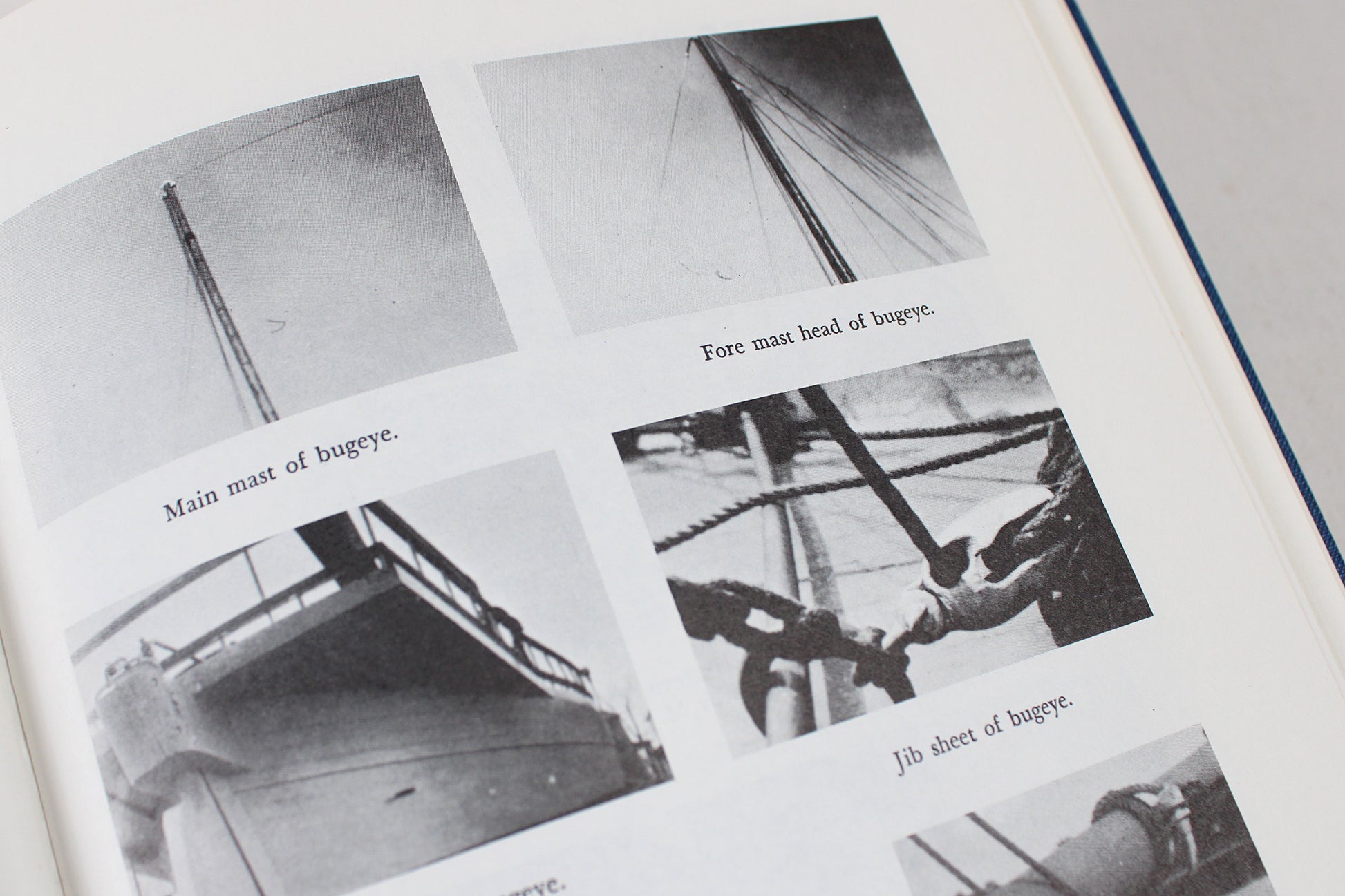 Chesapeake Bay: A Pictorial Maritime History, by M. V. Brewington