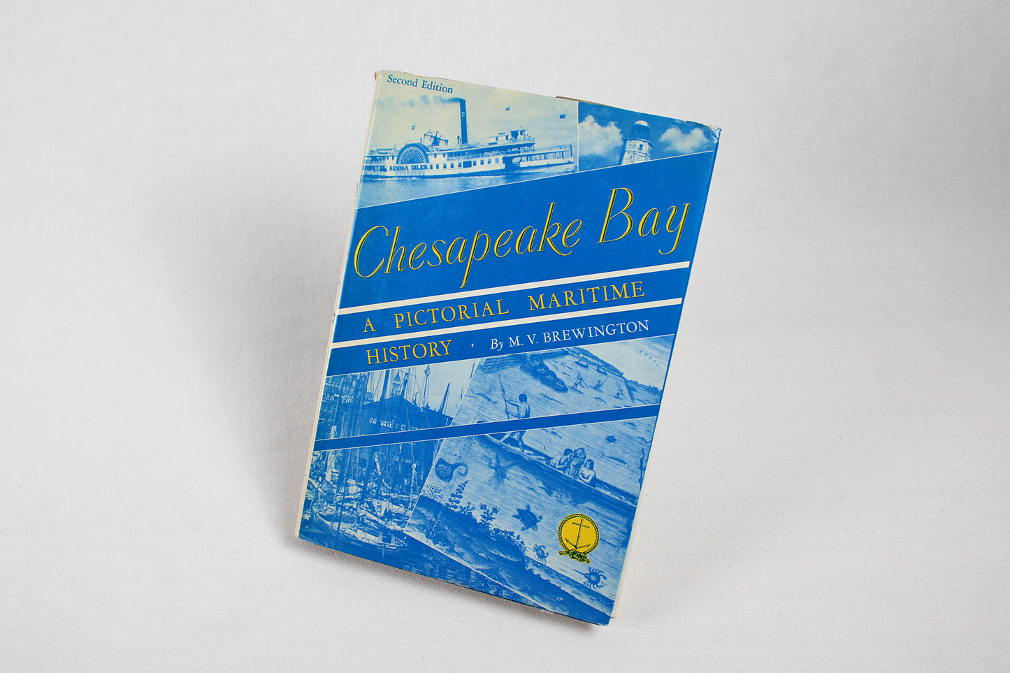 Chesapeake Bay: A Pictorial Maritime History, by M. V. Brewington