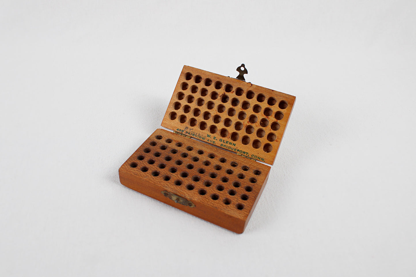 Connecticut Connected .22 Caliber Bullet Storage Wooden Ammo Box