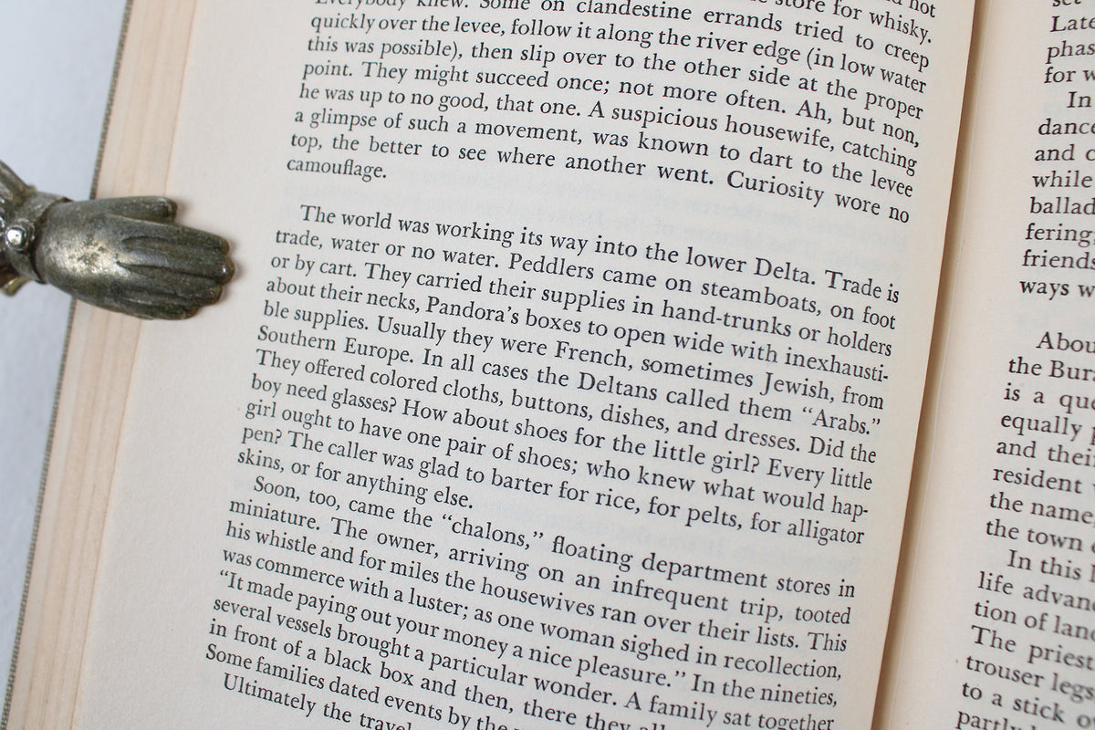 Deep Delta Country, by Harnett T. Kane (The American Folkways Series)