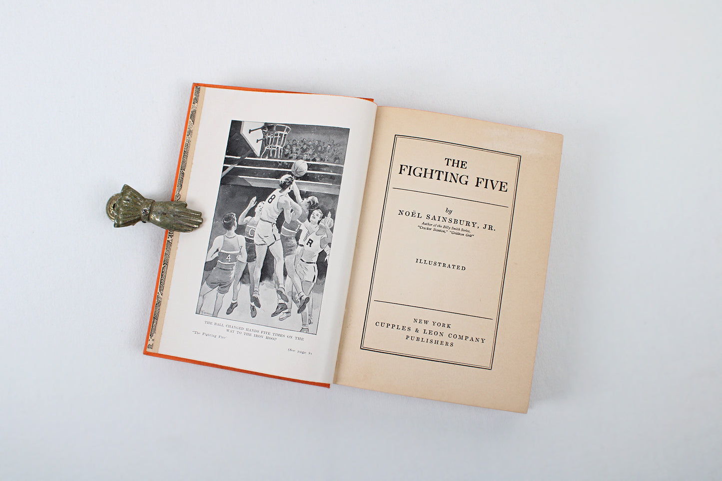 The Fighting Five, by Noel Sainsbury, Jr. (Champion Sports Stories Series)