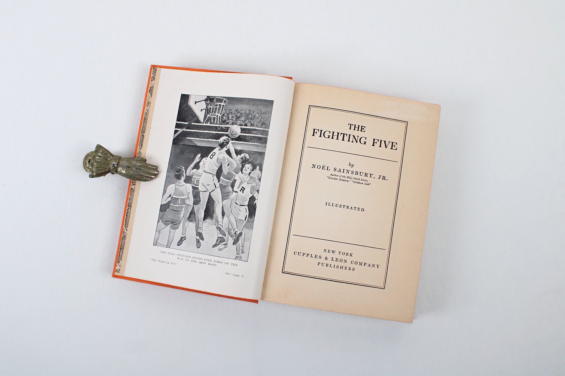 The Fighting Five, by Noel Sainsbury, Jr. (Champion Sports Stories Series)