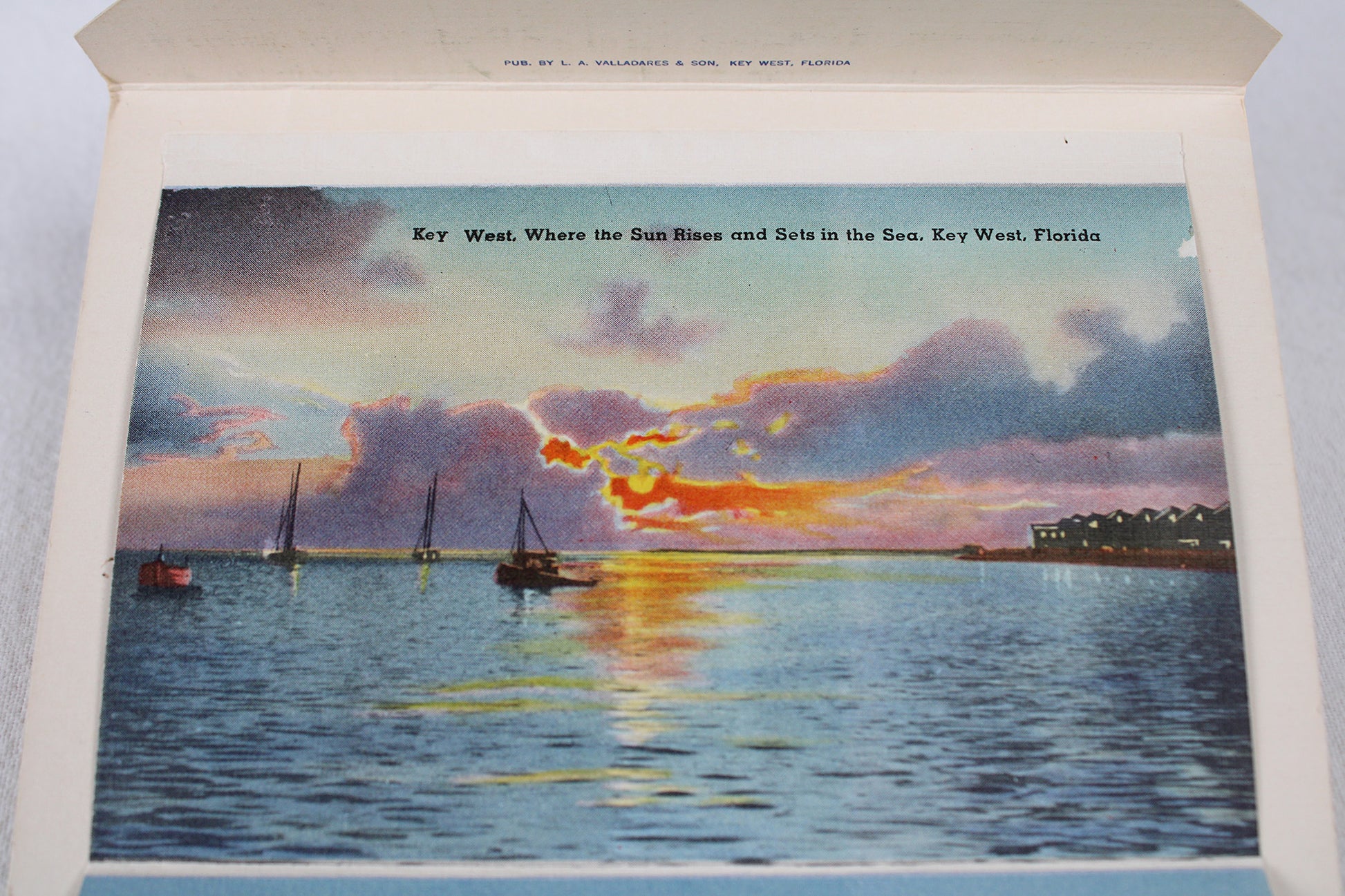 Souvenir Folder of Quaint Key West, Florida / Accordion Postcard Set