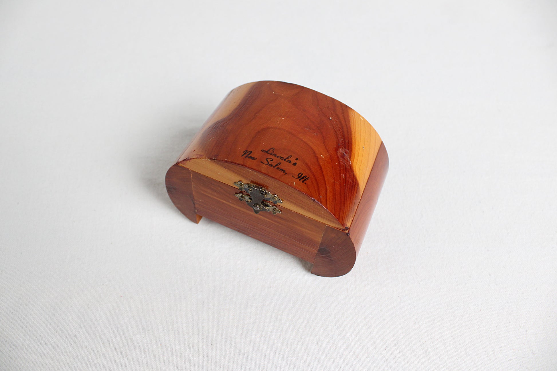 Cedarwood Trinket Box Souvenir of Lincoln’s New Salem, Illinois