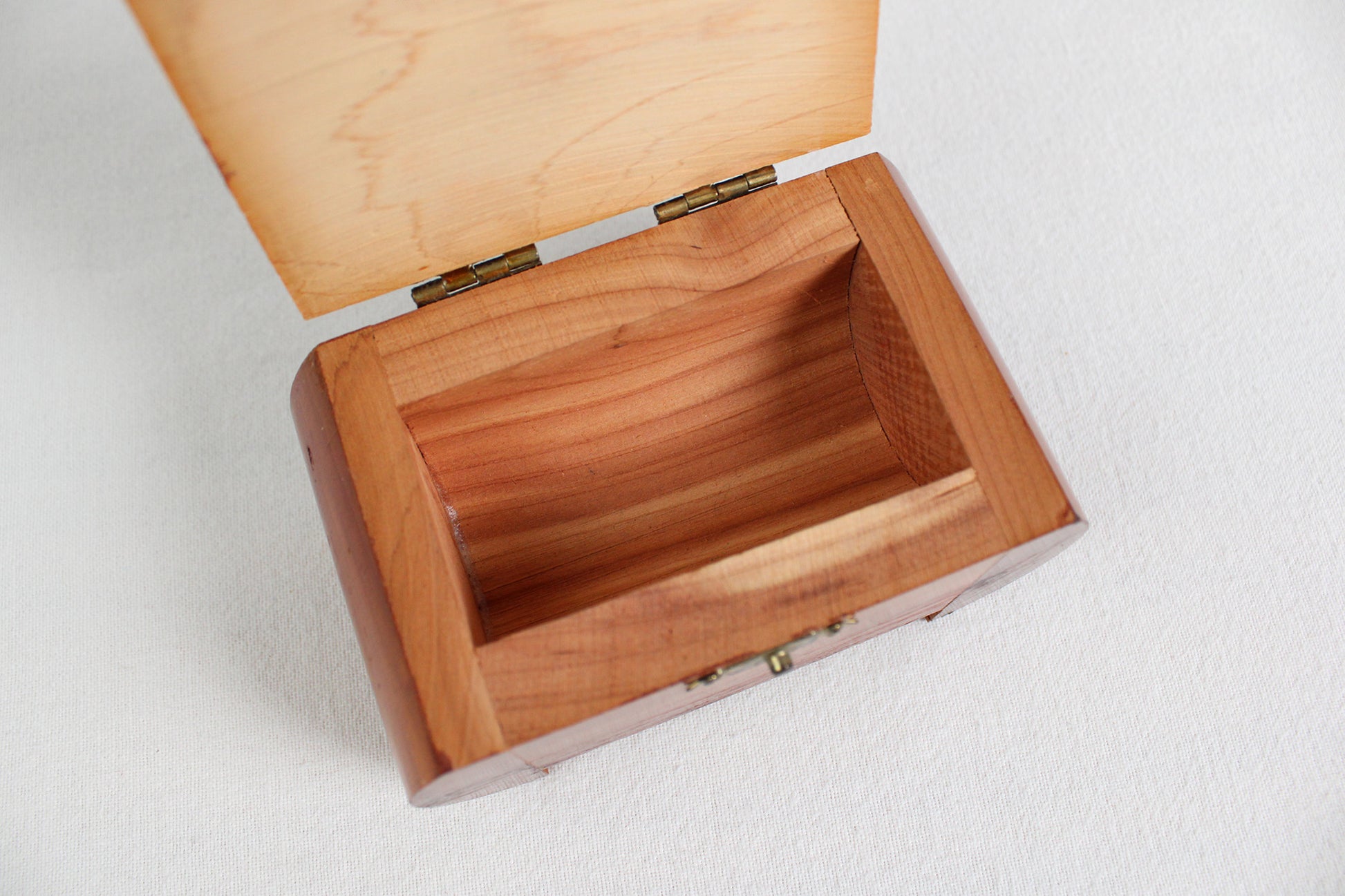 Cedarwood Trinket Box Souvenir of Lincoln’s New Salem, Illinois