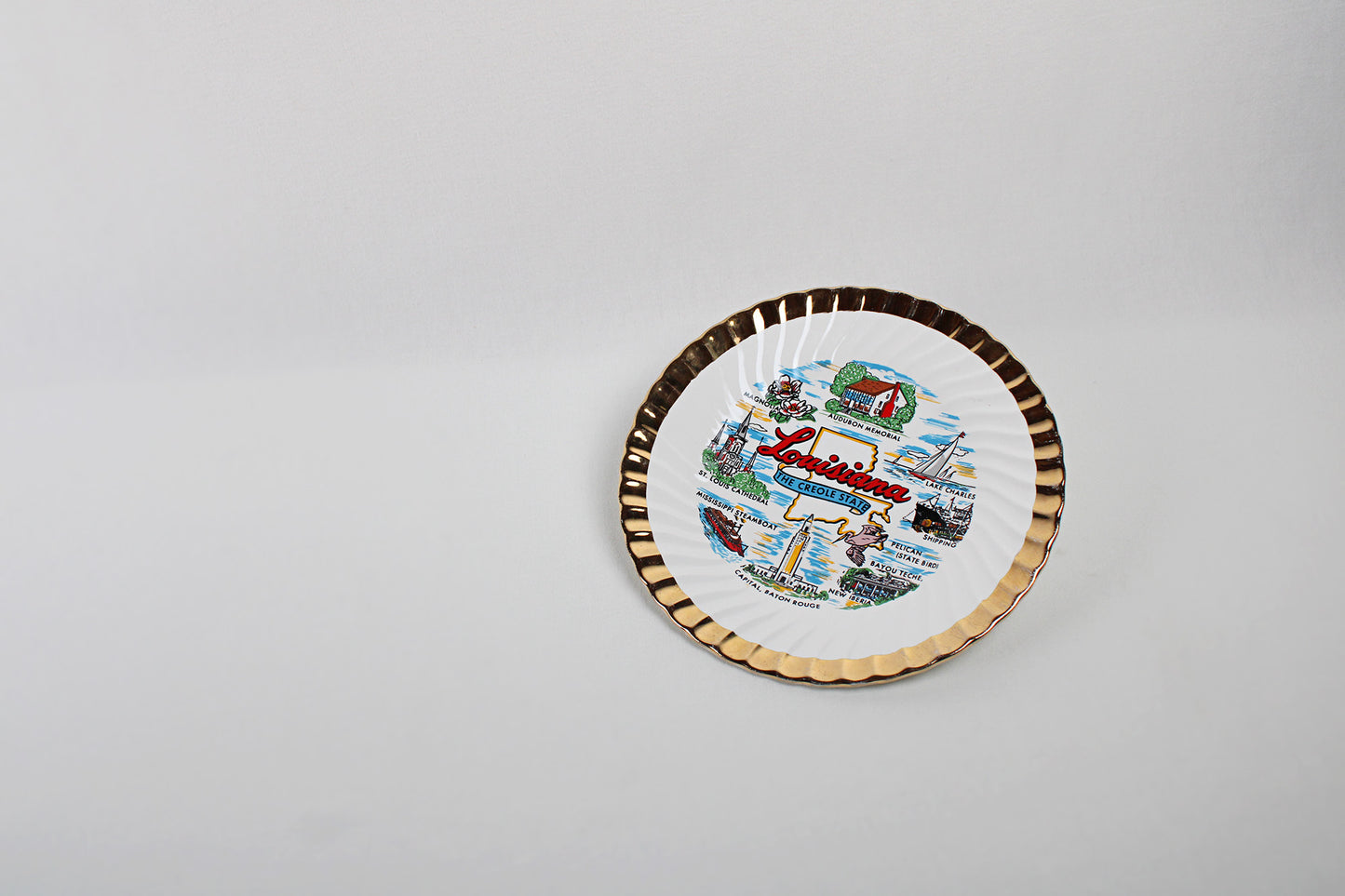 Louisiana “The Creole State” Raised Transferware Ceramic Souvenir Plate