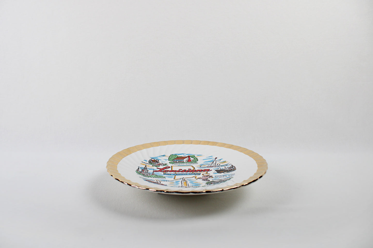 Louisiana “The Creole State” Raised Transferware Ceramic Souvenir Plate