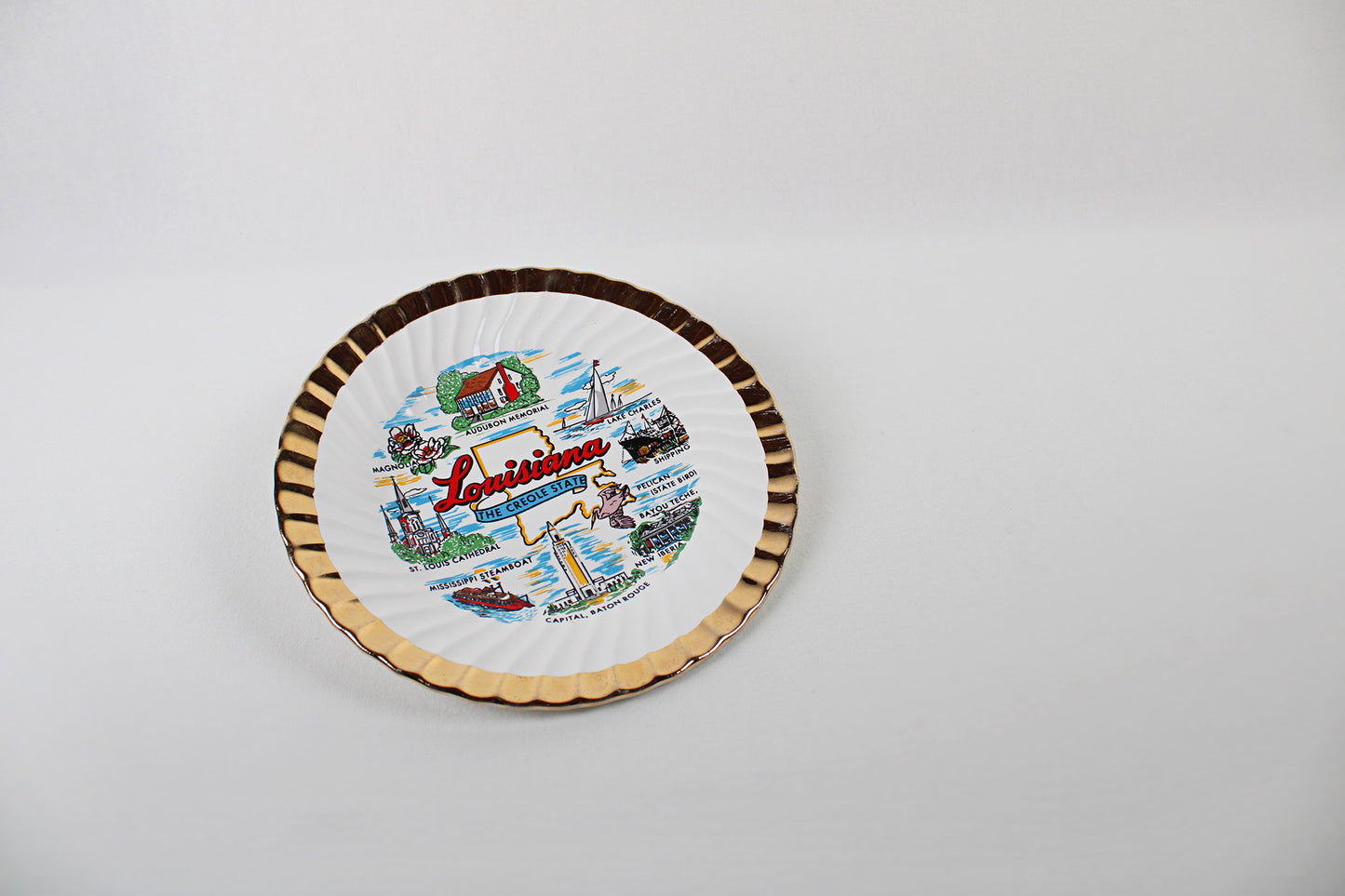 Louisiana “The Creole State” Raised Transferware Ceramic Souvenir Plate