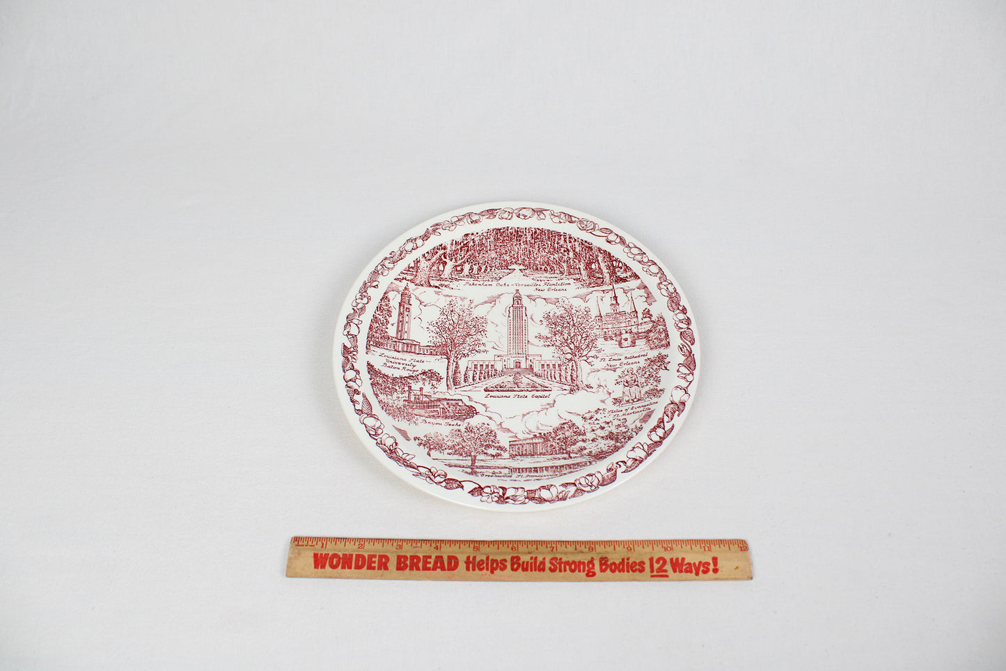 State of Louisiana Collectible Souvenir Plate Made By Vernon Kilns