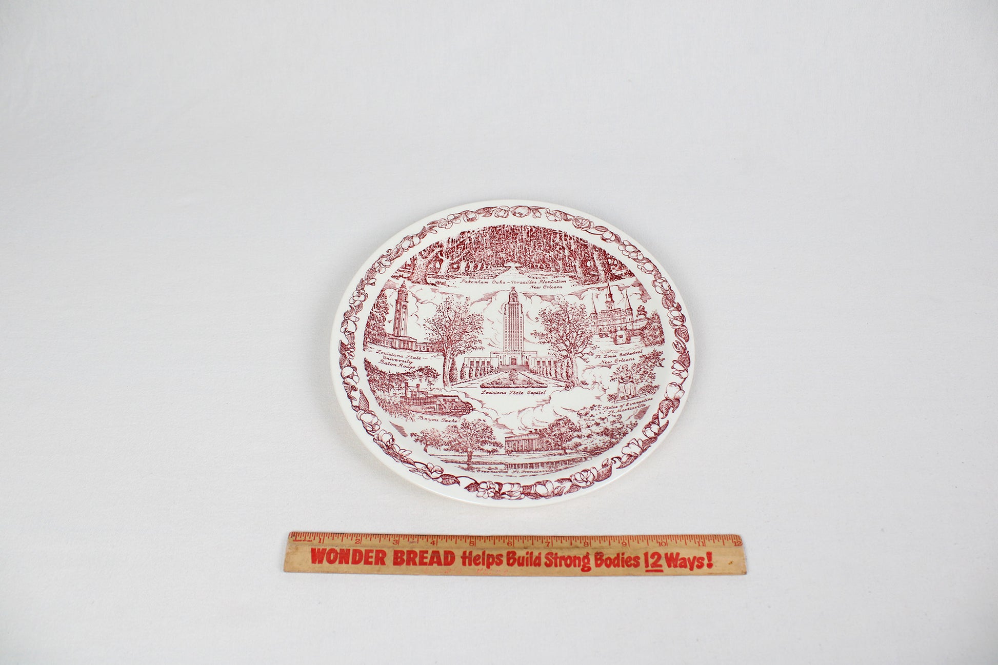 State of Louisiana Collectible Souvenir Plate Made By Vernon Kilns