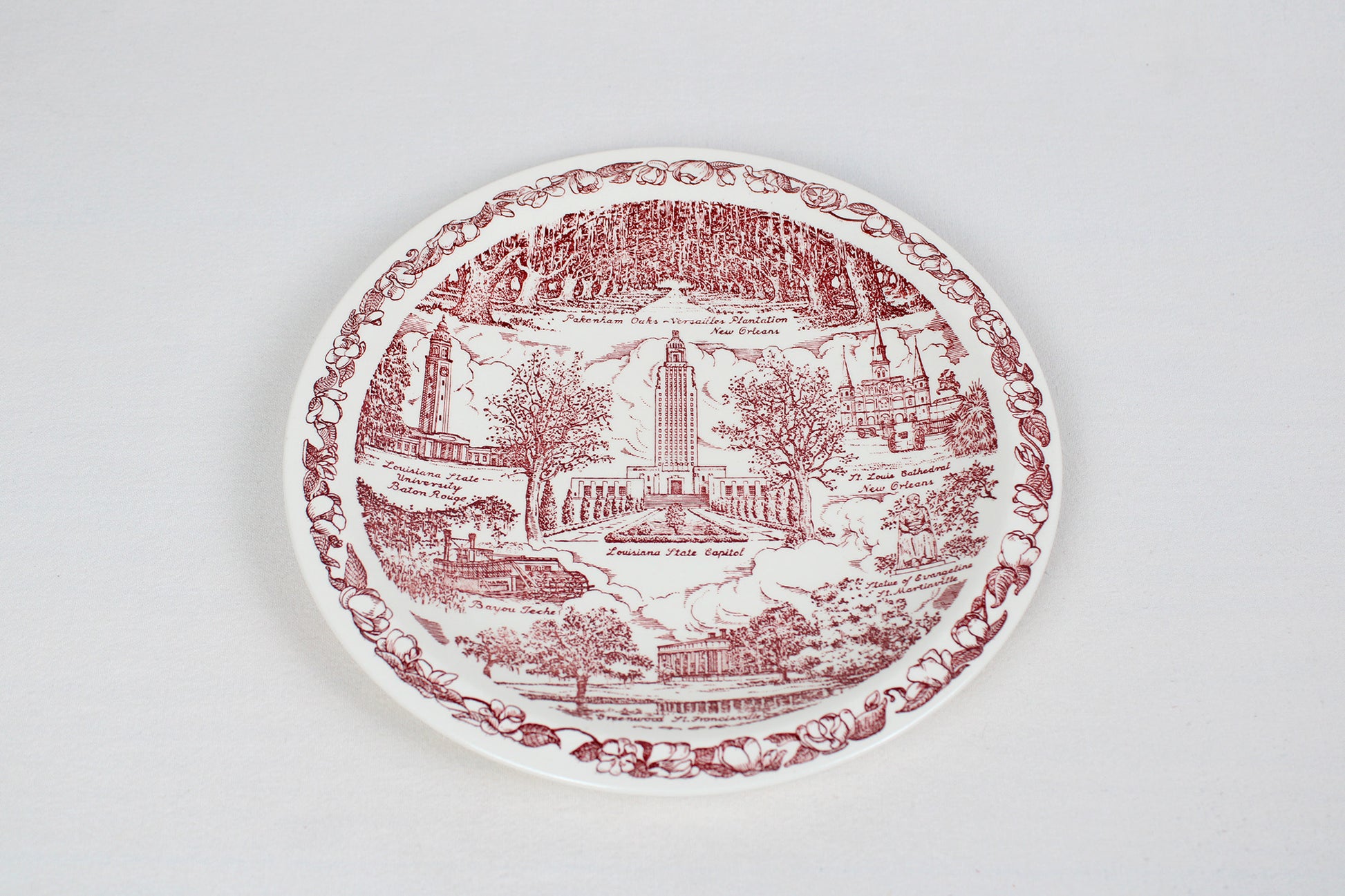 State of Louisiana Collectible Souvenir Plate Made By Vernon Kilns