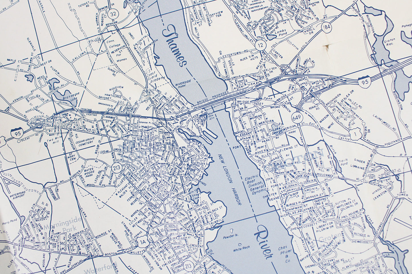 Greater New London, Connecticut / Official Arrow City Map