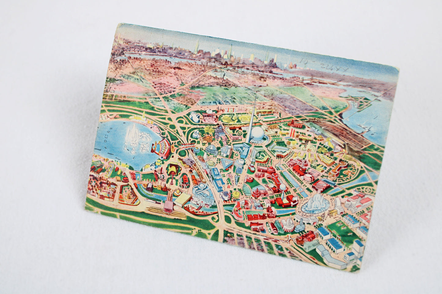 New York World's Fair 1939 “The World of Tomorrow” / Accordion Postcard Set