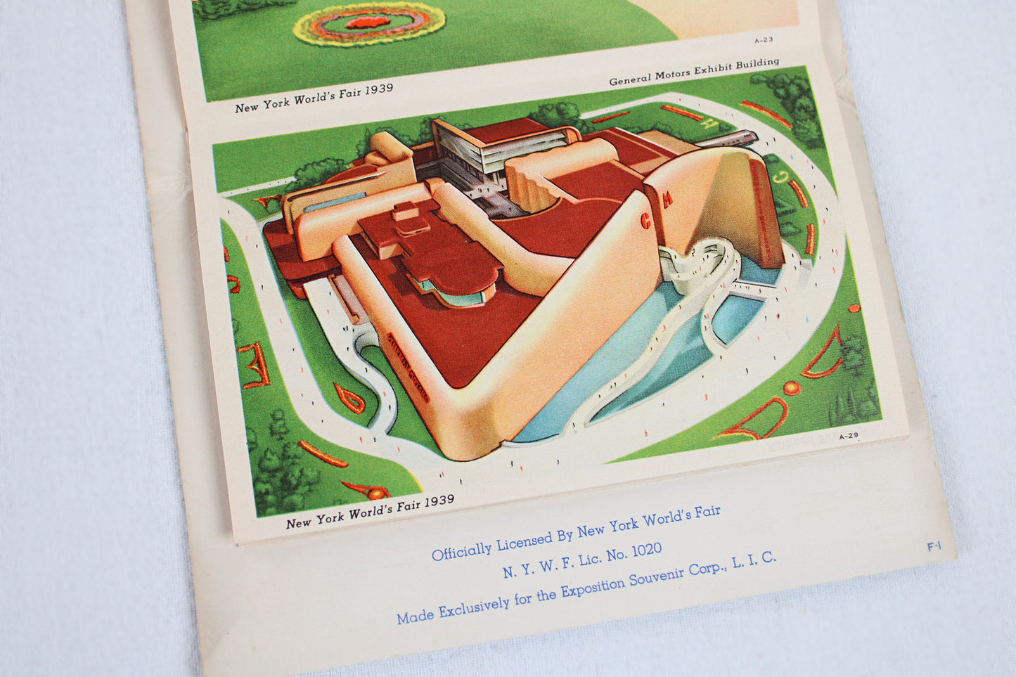 New York World's Fair 1939 “The World of Tomorrow” / Accordion Postcard Set