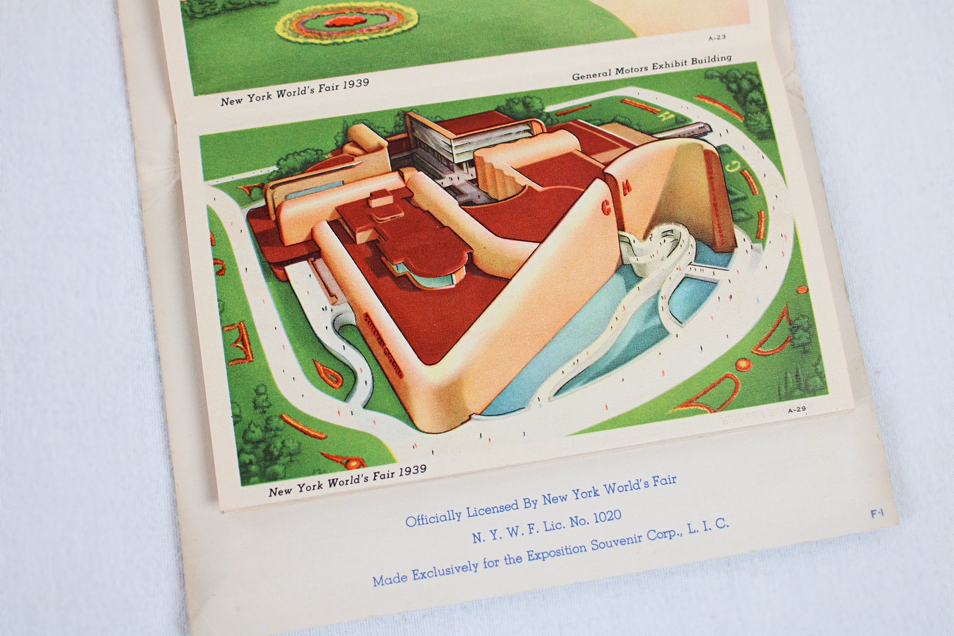 New York World's Fair 1939 “The World of Tomorrow” / Accordion Postcard Set