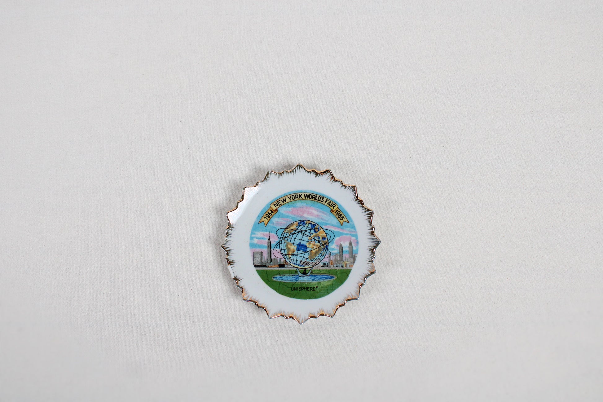 New York World’s Fair (1964-1965) Souvenir Unisphere Decorative Dish