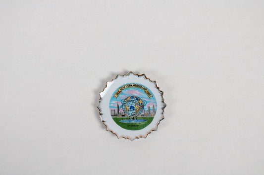 New York World’s Fair (1964-1965) Souvenir Unisphere Decorative Dish