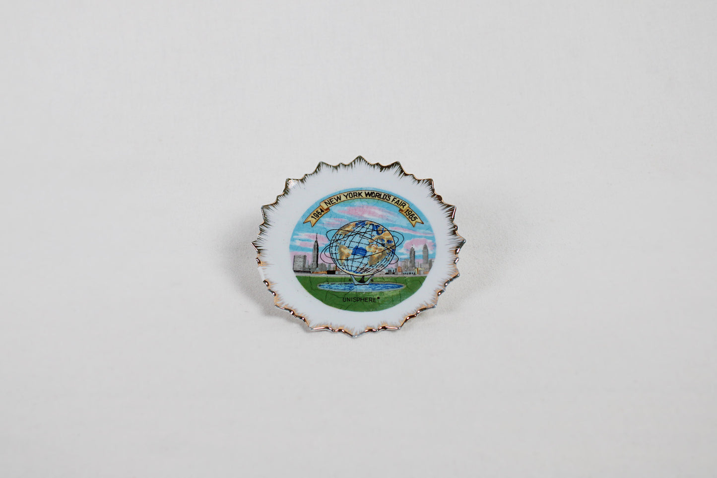 New York World’s Fair (1964-1965) Souvenir Unisphere Decorative Dish