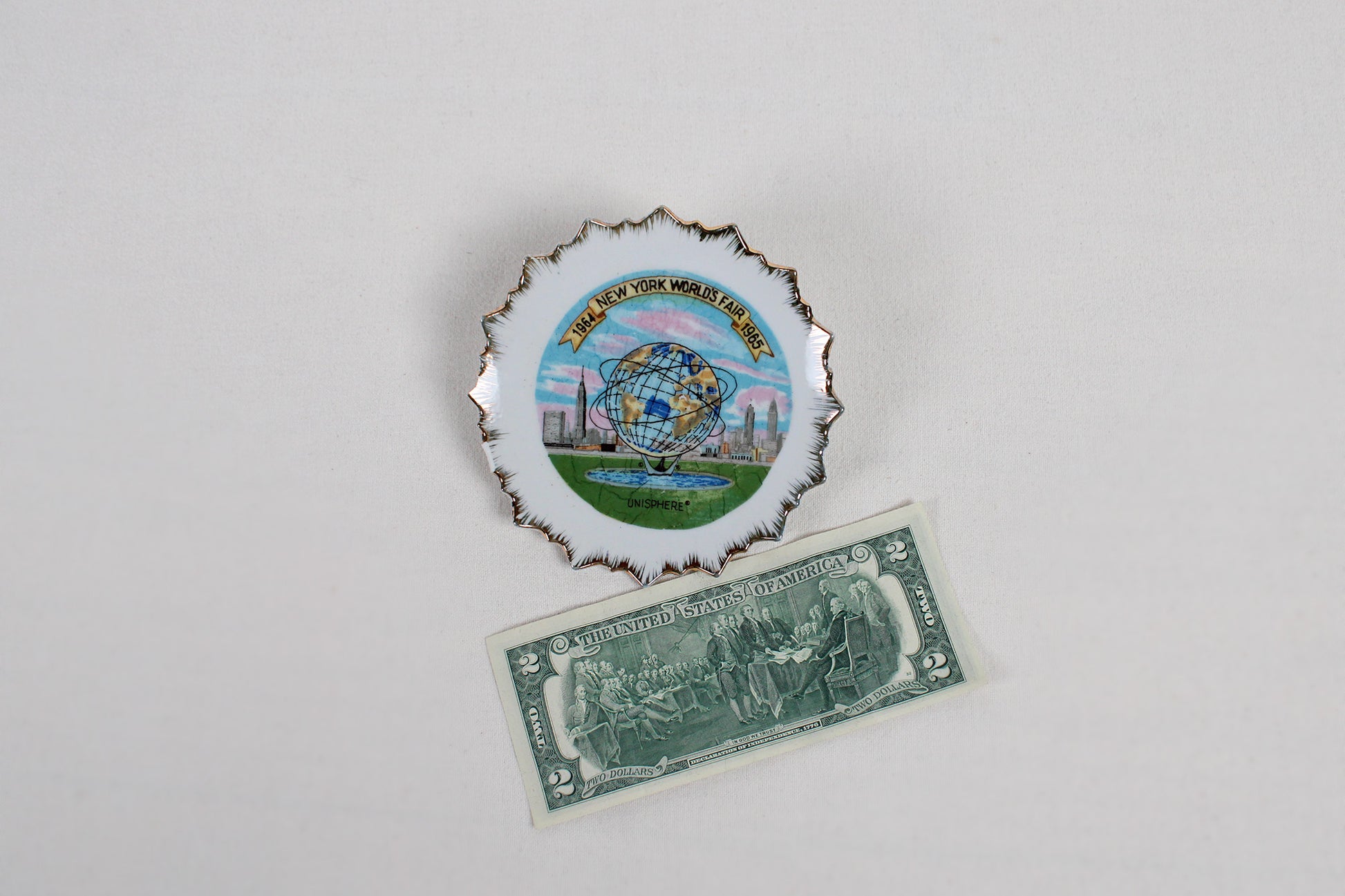 New York World’s Fair (1964-1965) Souvenir Unisphere Decorative Dish