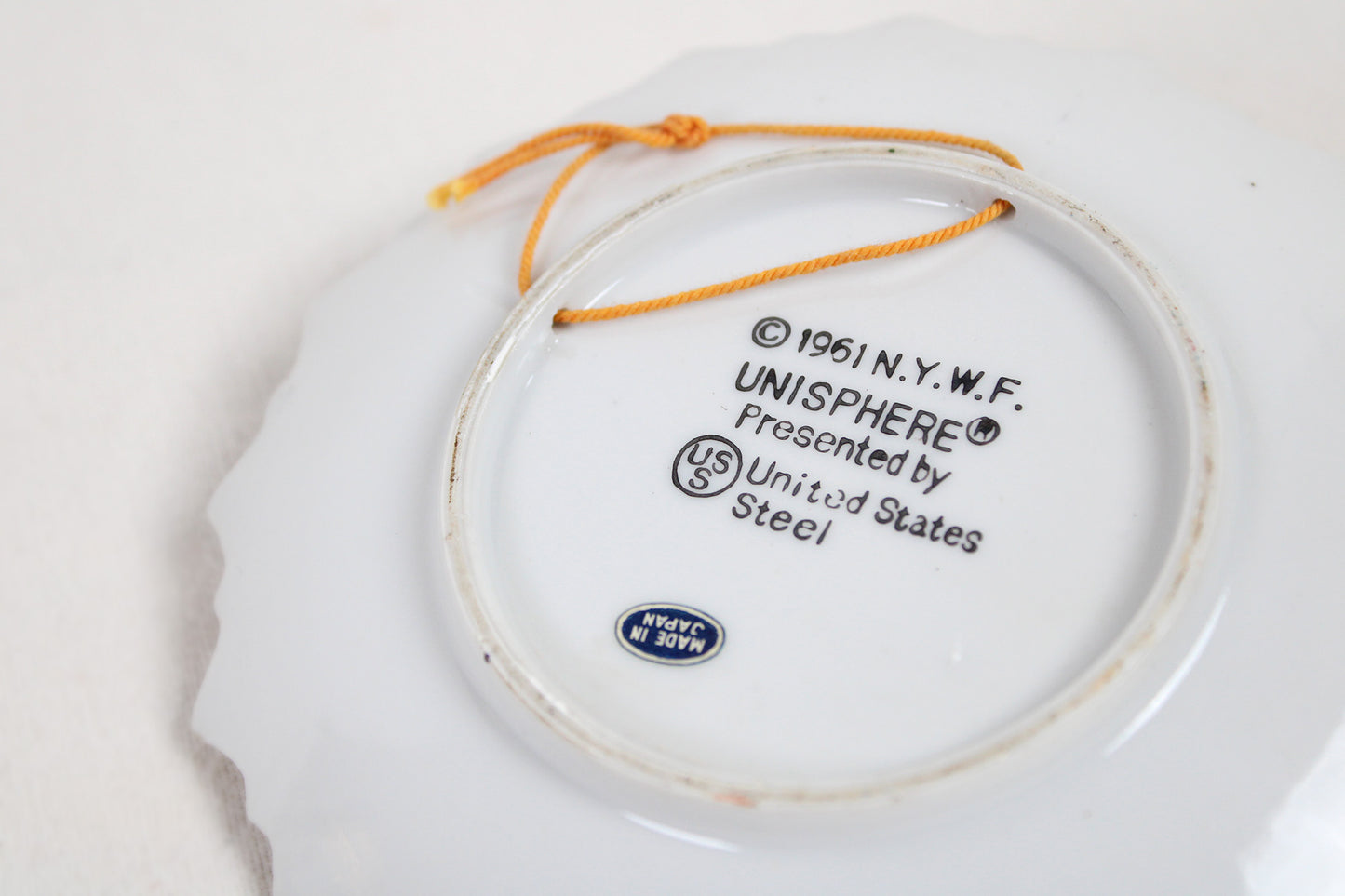 New York World’s Fair (1964-1965) Souvenir Unisphere Decorative Dish