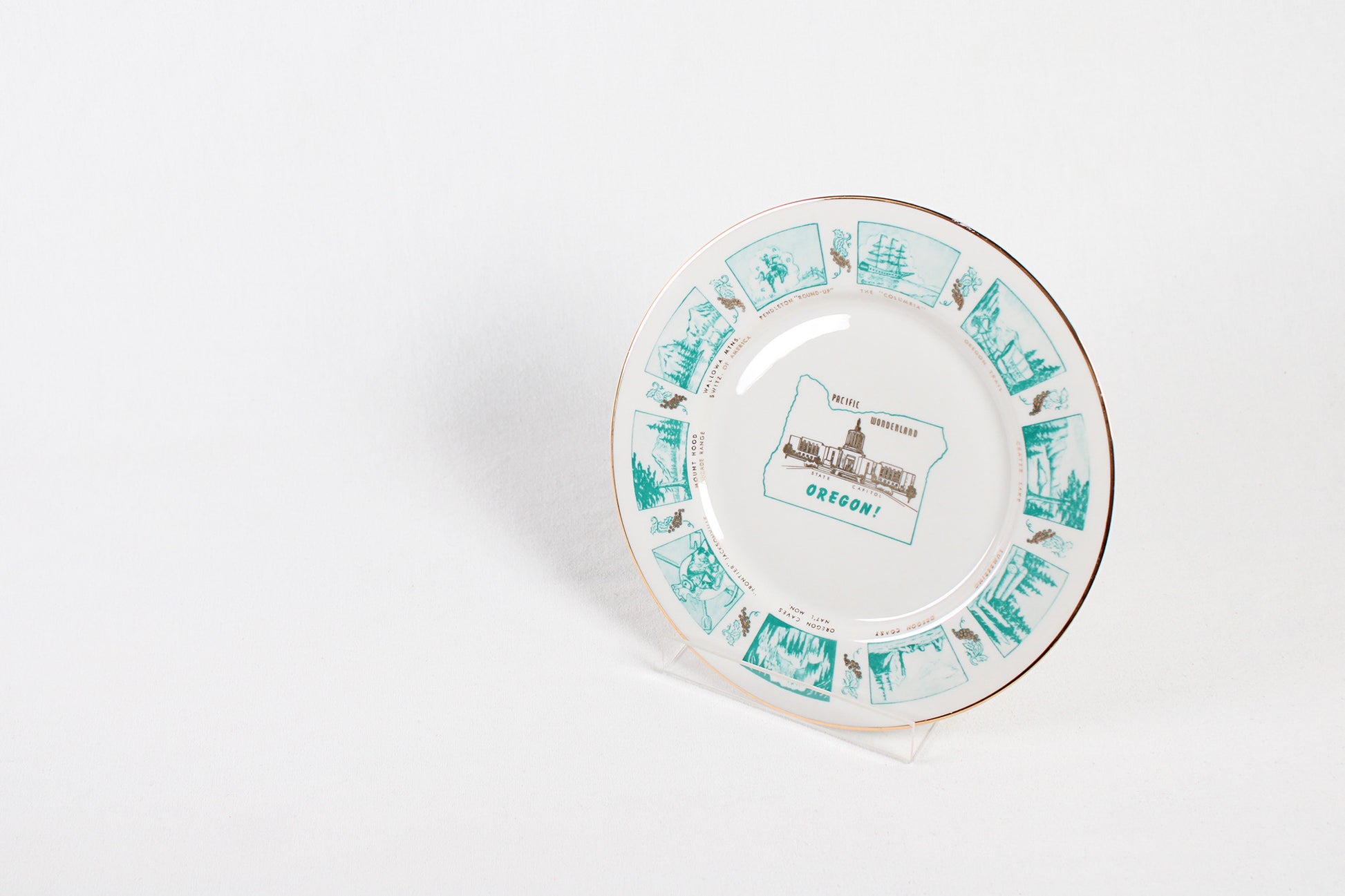 Oregon Pacific Wonderland Souvenir Plate
