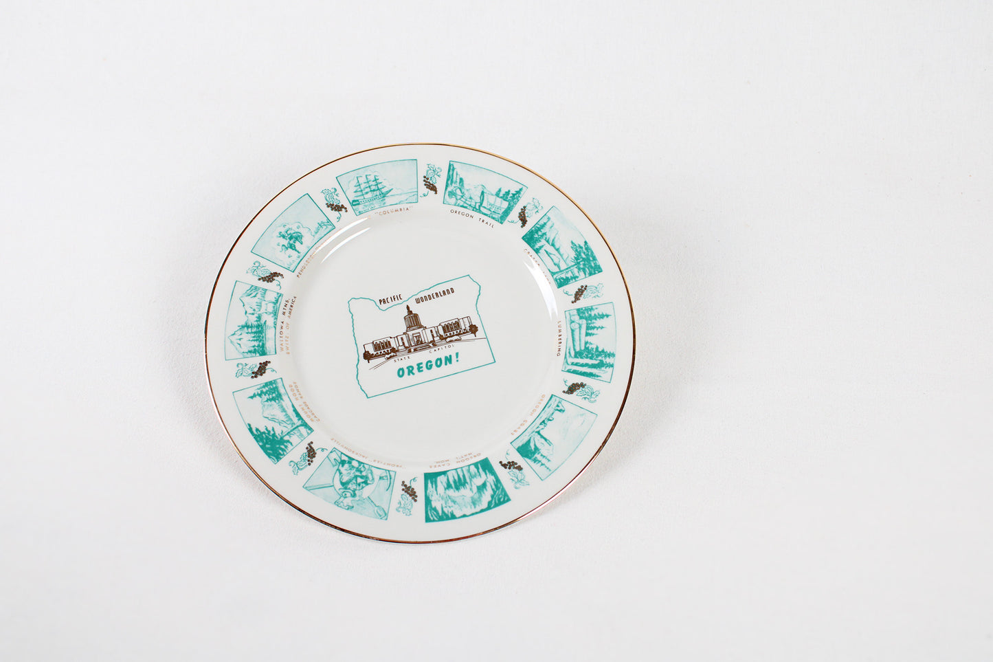 Oregon Pacific Wonderland Souvenir Plate