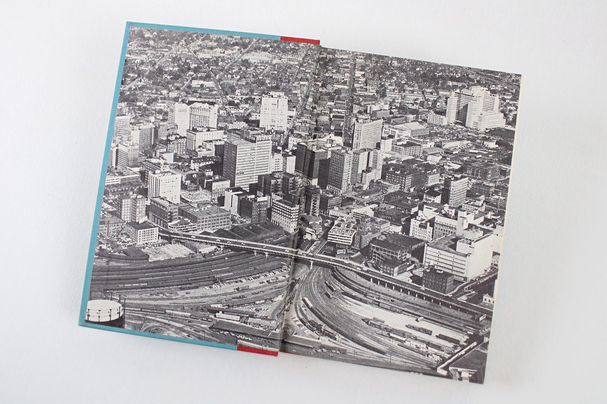 Peachtree City, U.S.A. An Affectionate Portrait of Atlanta, by Celestine Sibley