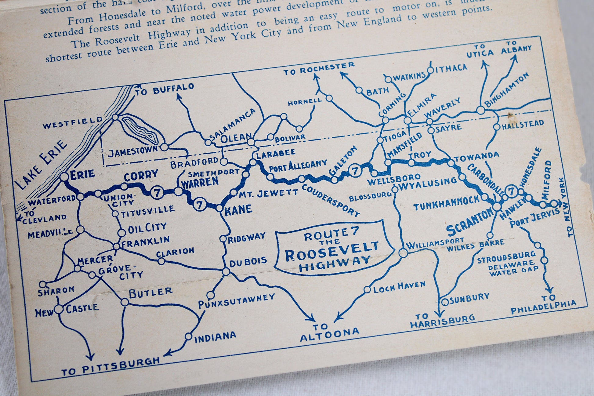 Roosevelt Highway, Pennsylvania "Souvenir Folder" / Accordion Postcard Set