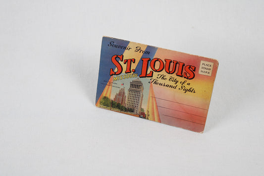 Souvenir from St. Louis, Missouri: The City of a Thousand Sights / Accordion Postcard Set