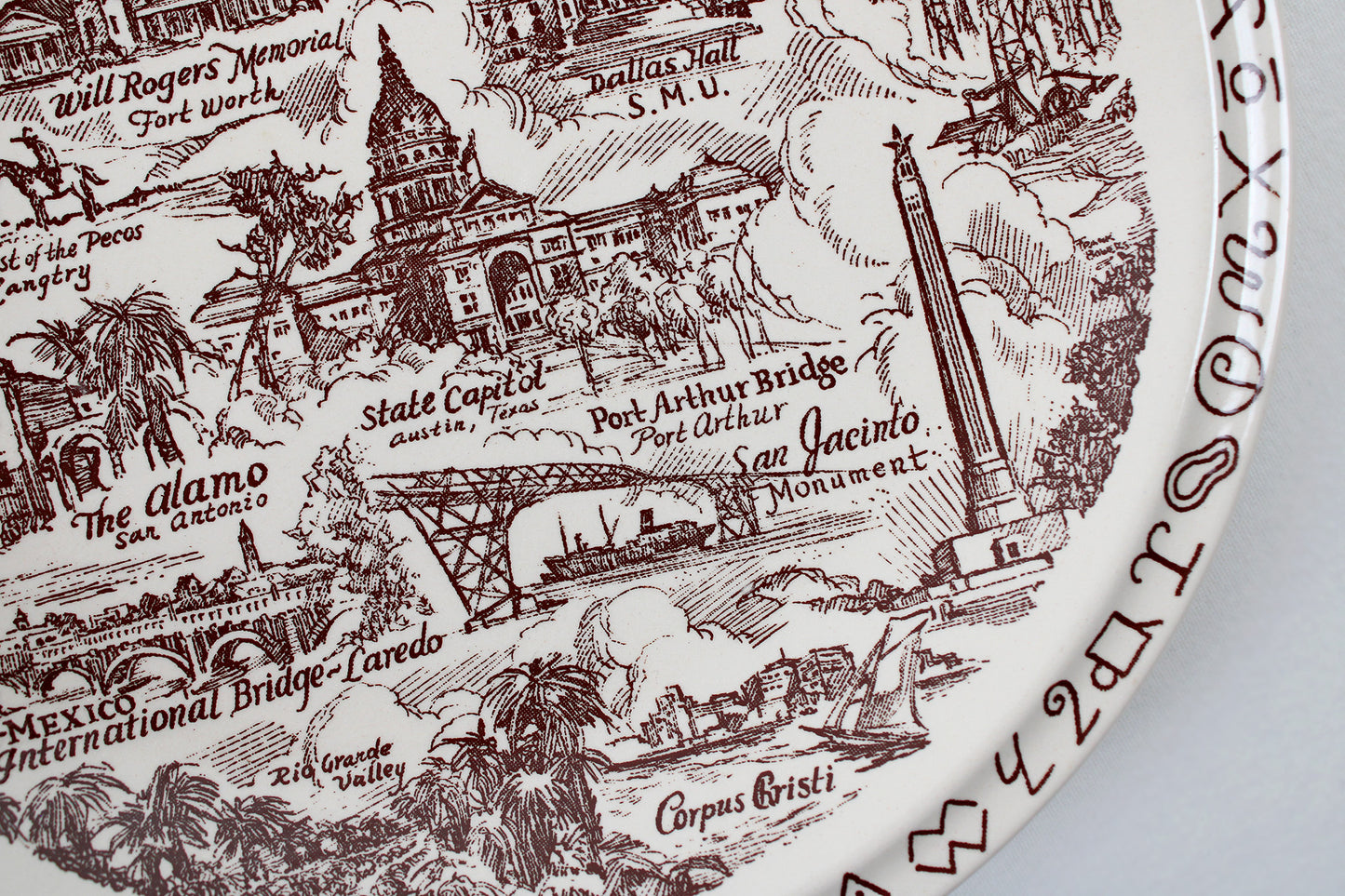 Texas Souvenir State Ceramic Plate Made By Vernon Kilns, U.S.A.