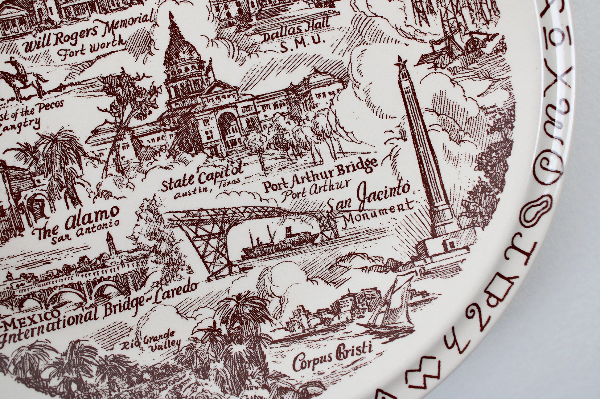 Texas Souvenir State Ceramic Plate Made By Vernon Kilns, U.S.A.