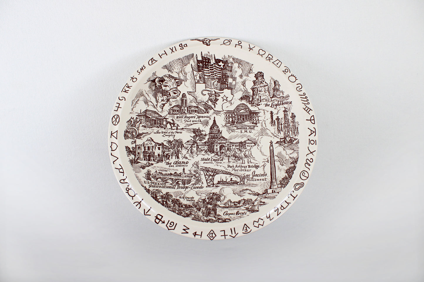Texas Souvenir State Ceramic Plate Made By Vernon Kilns, U.S.A.