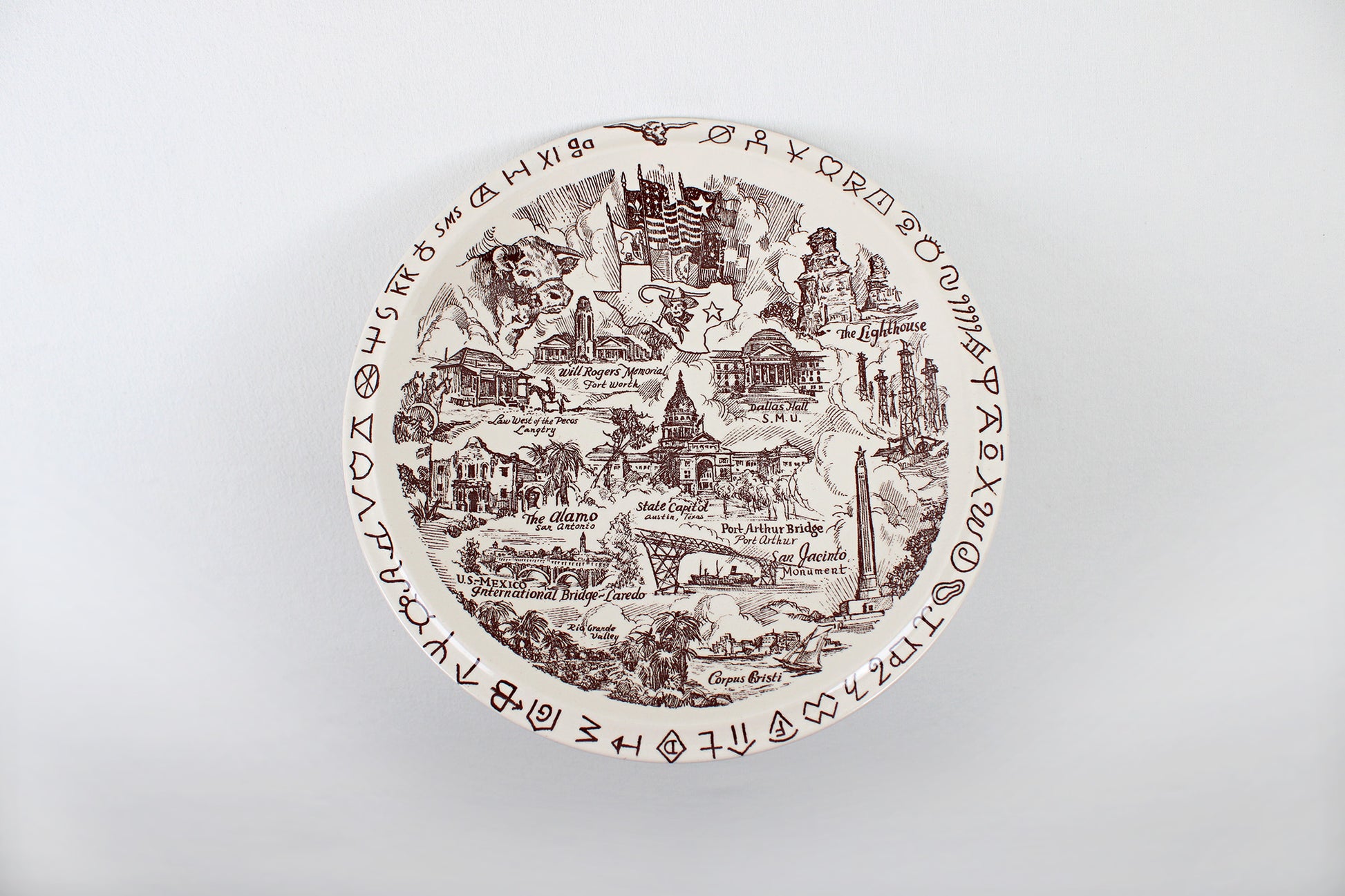 Texas Souvenir State Ceramic Plate Made By Vernon Kilns, U.S.A.