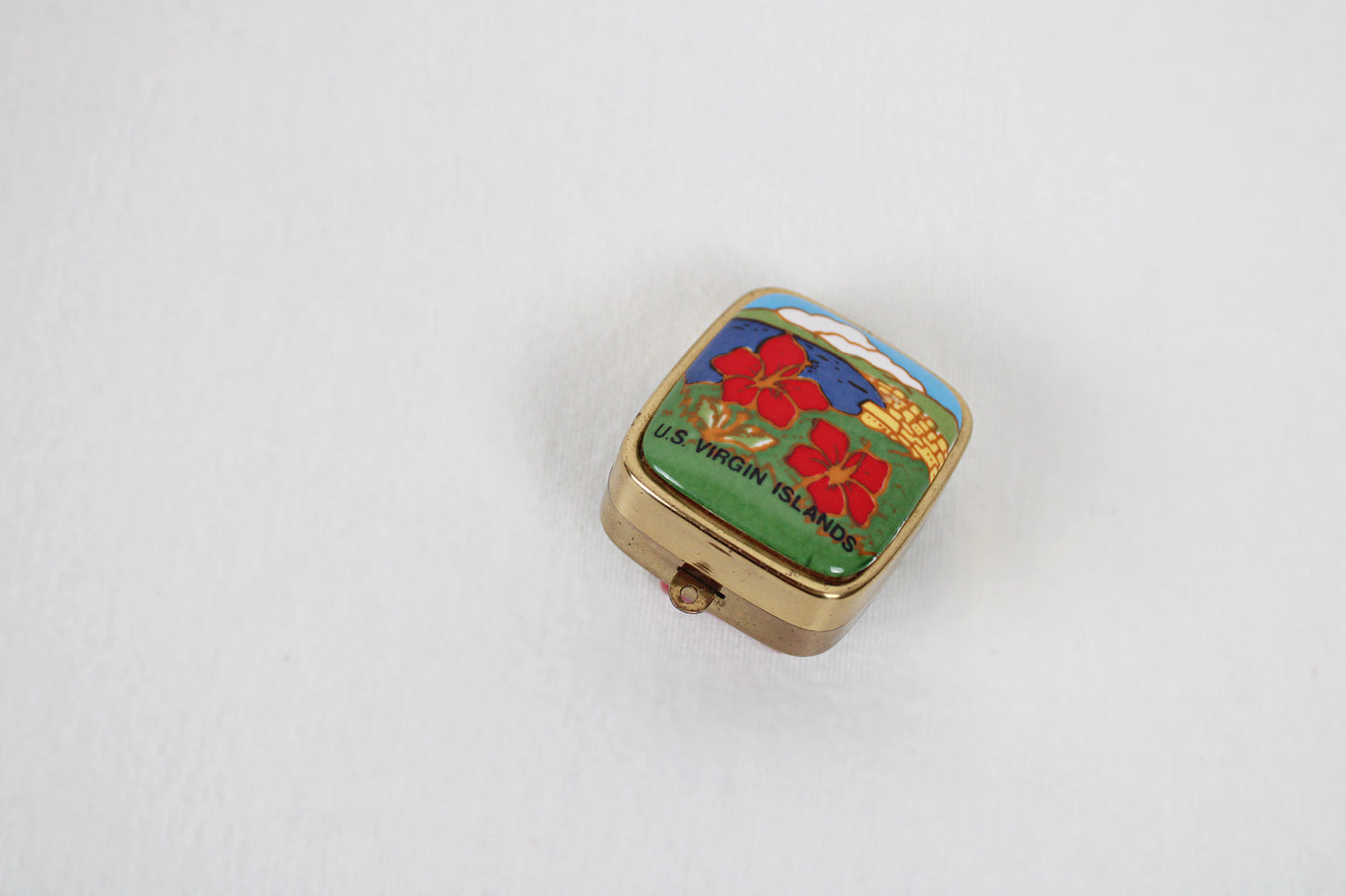 U.S. Virgin Islands Keychain Music Box Plays “Swan Lake”