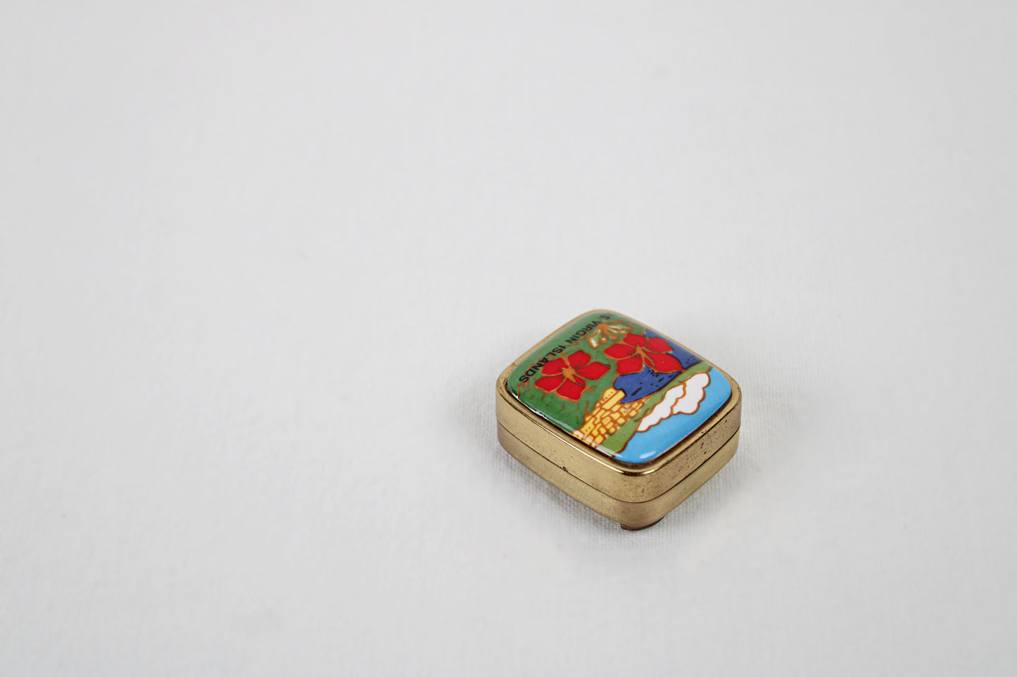 U.S. Virgin Islands Keychain Music Box Plays “Swan Lake”
