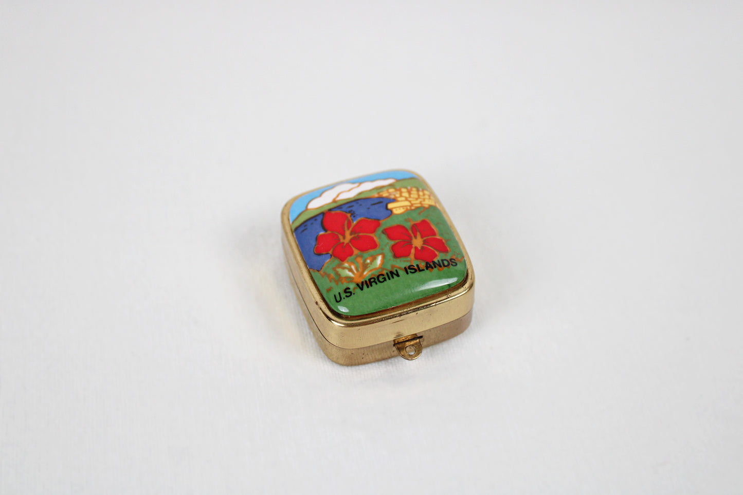 U.S. Virgin Islands Keychain Music Box Plays “Swan Lake”